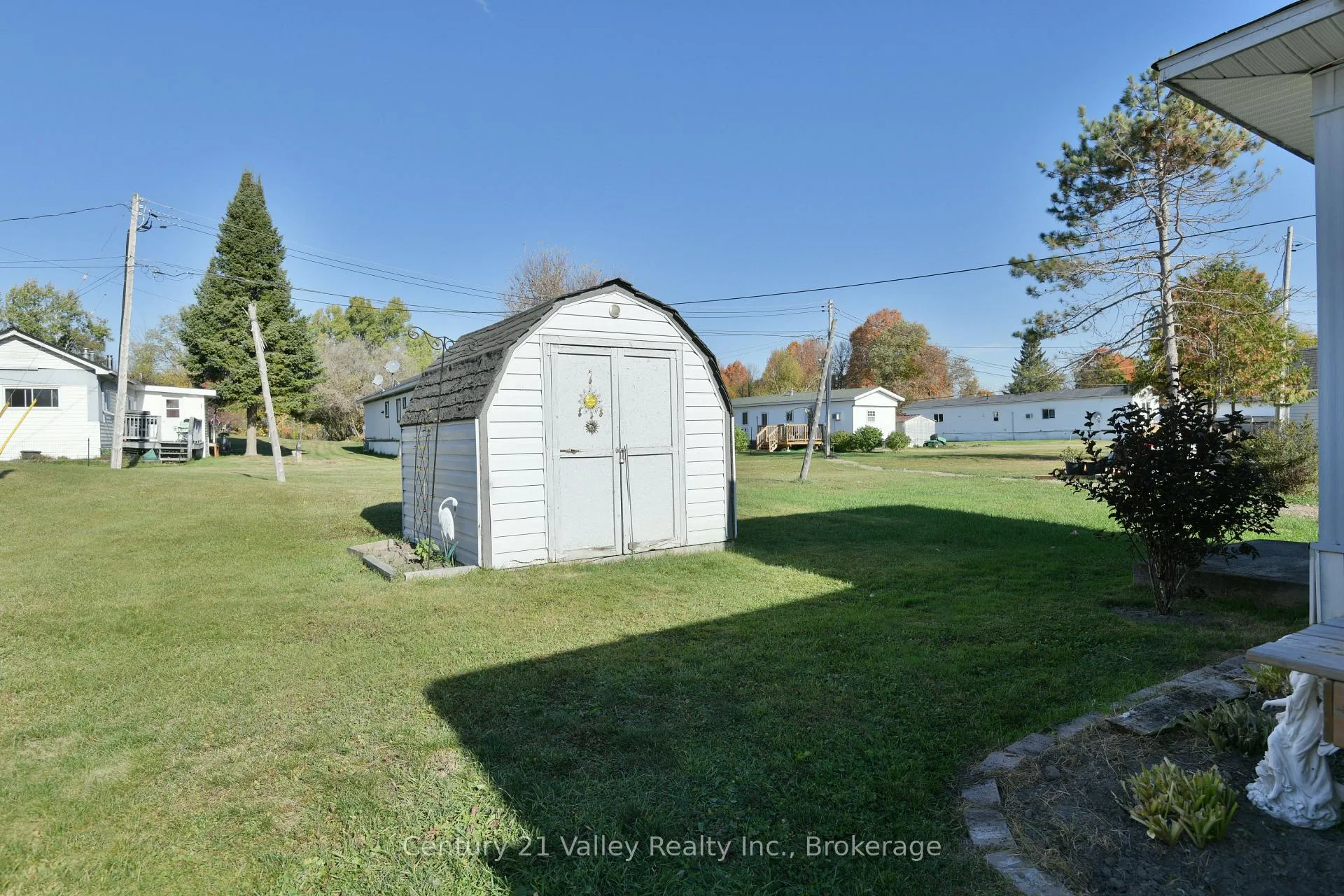 Photo 33 of 122 Lisa Lane, Horton, Horton Twp — HOMEH