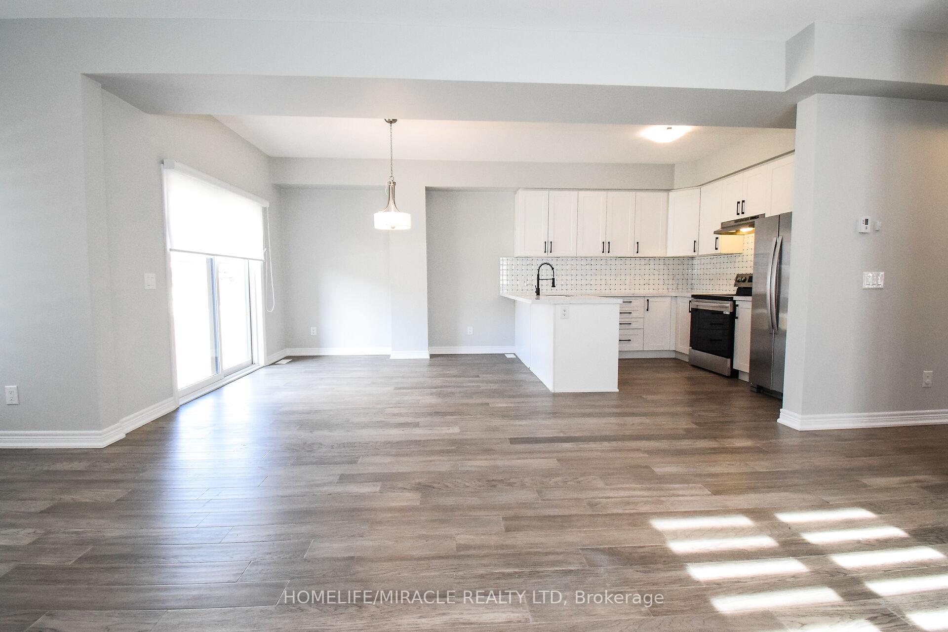 Photo 8 of 25 Barker Parkway, Thorold, Rolling Meadows — HOMEH