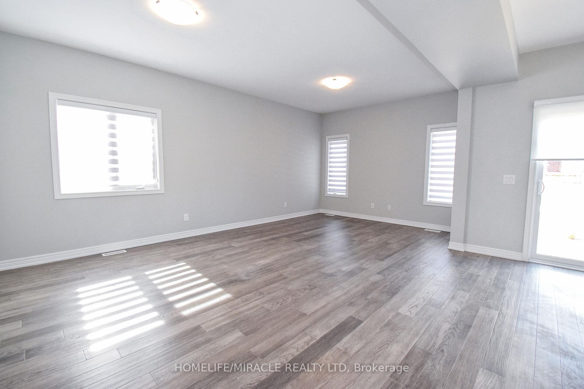 Photo 10 of 25 Barker Parkway, Thorold, Rolling Meadows — HOMEH