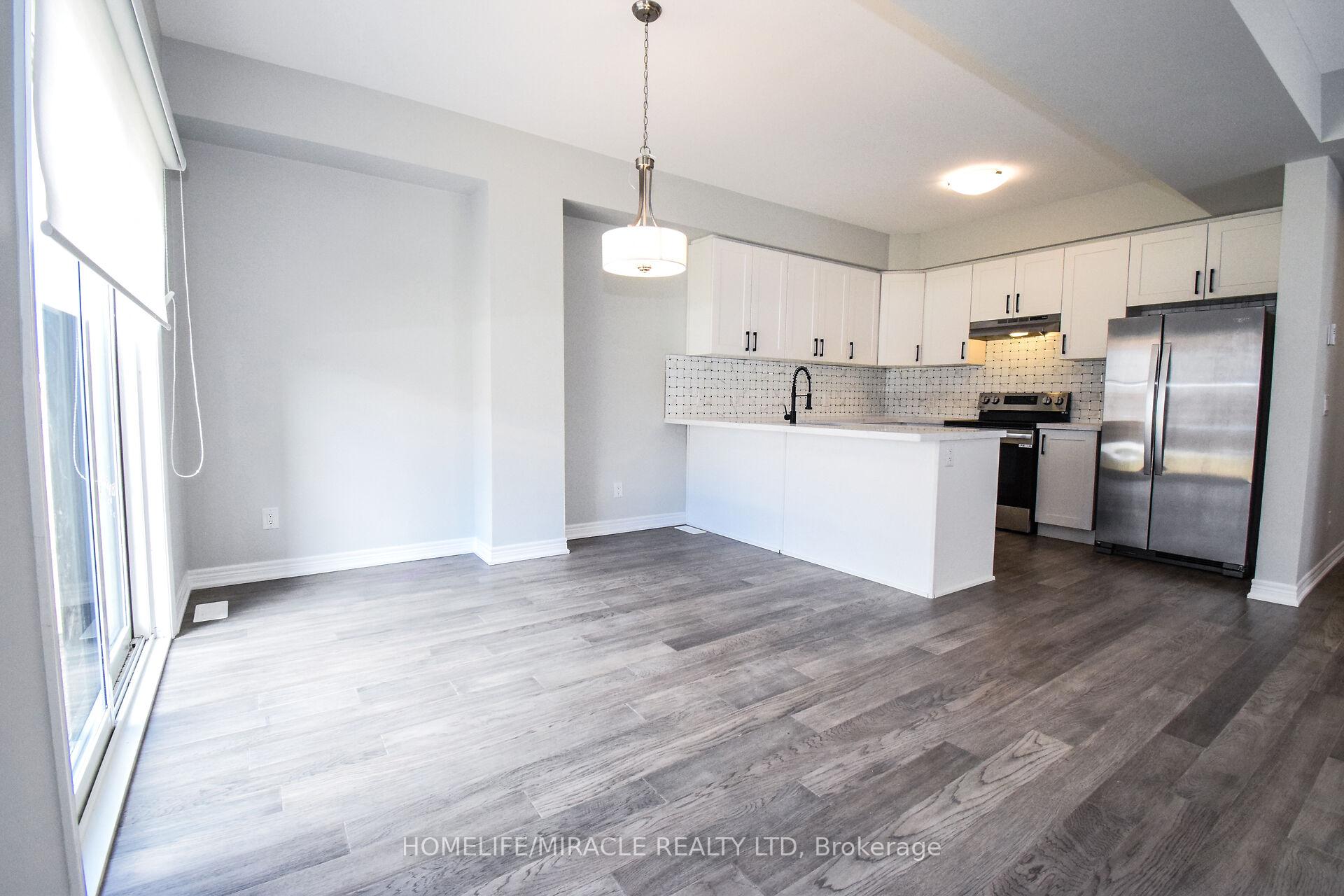 Photo 11 of 25 Barker Parkway, Thorold, Rolling Meadows — HOMEH