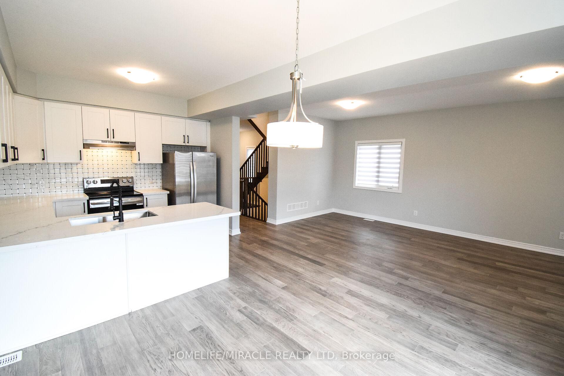 Photo 12 of 25 Barker Parkway, Thorold, Rolling Meadows — HOMEH