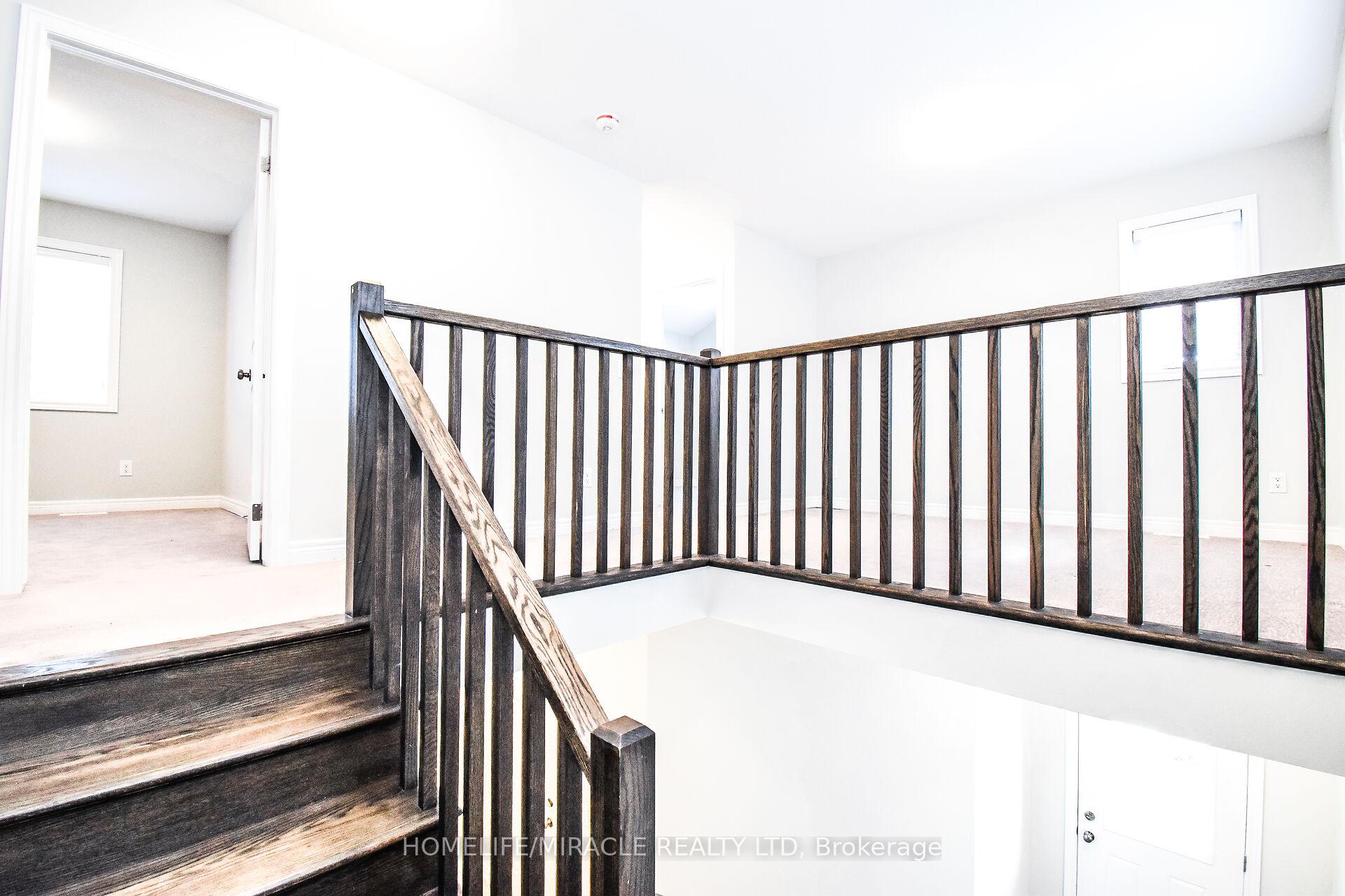 Photo 20 of 25 Barker Parkway, Thorold, Rolling Meadows — HOMEH