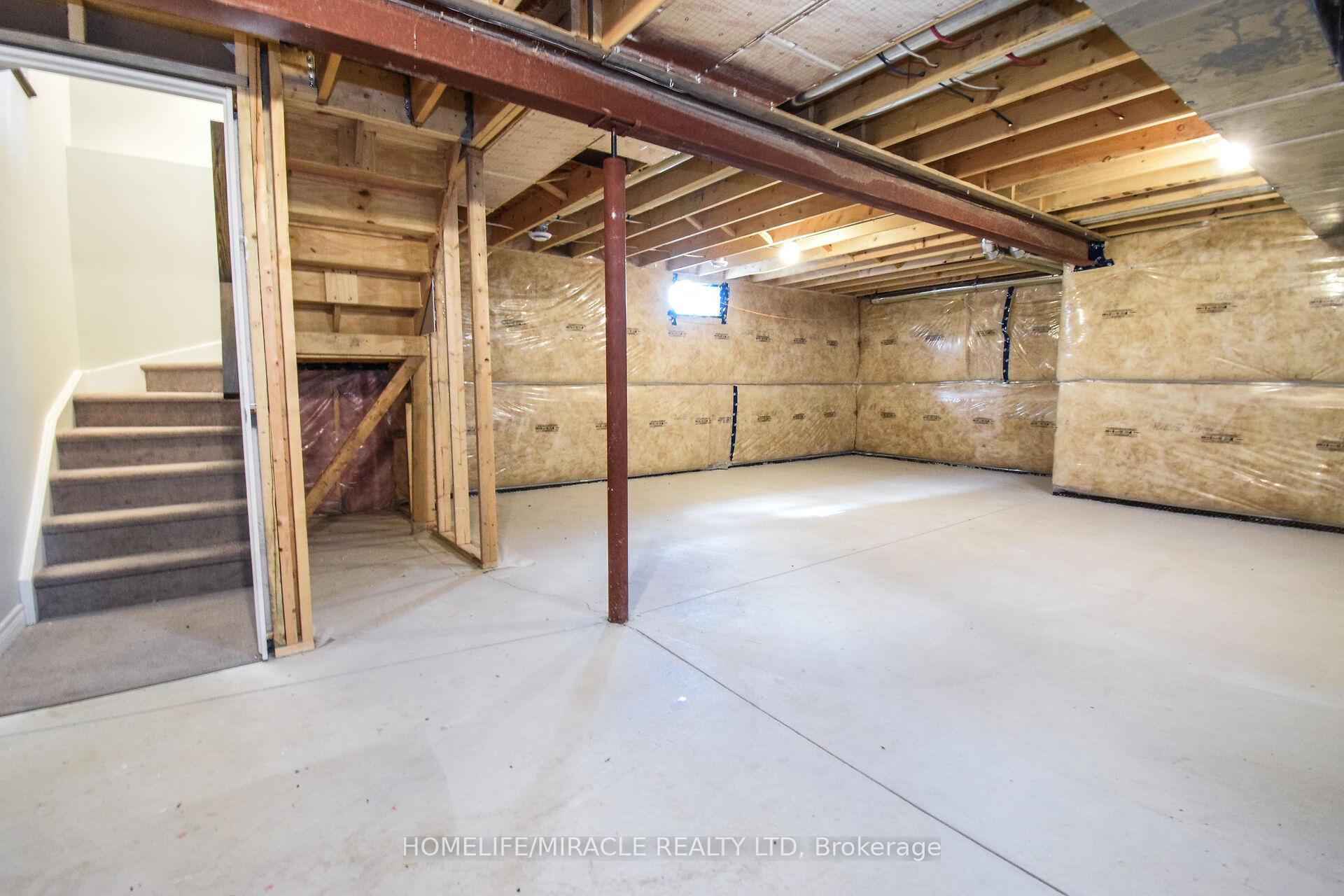 Photo 45 of 25 Barker Parkway, Thorold, Rolling Meadows — HOMEH