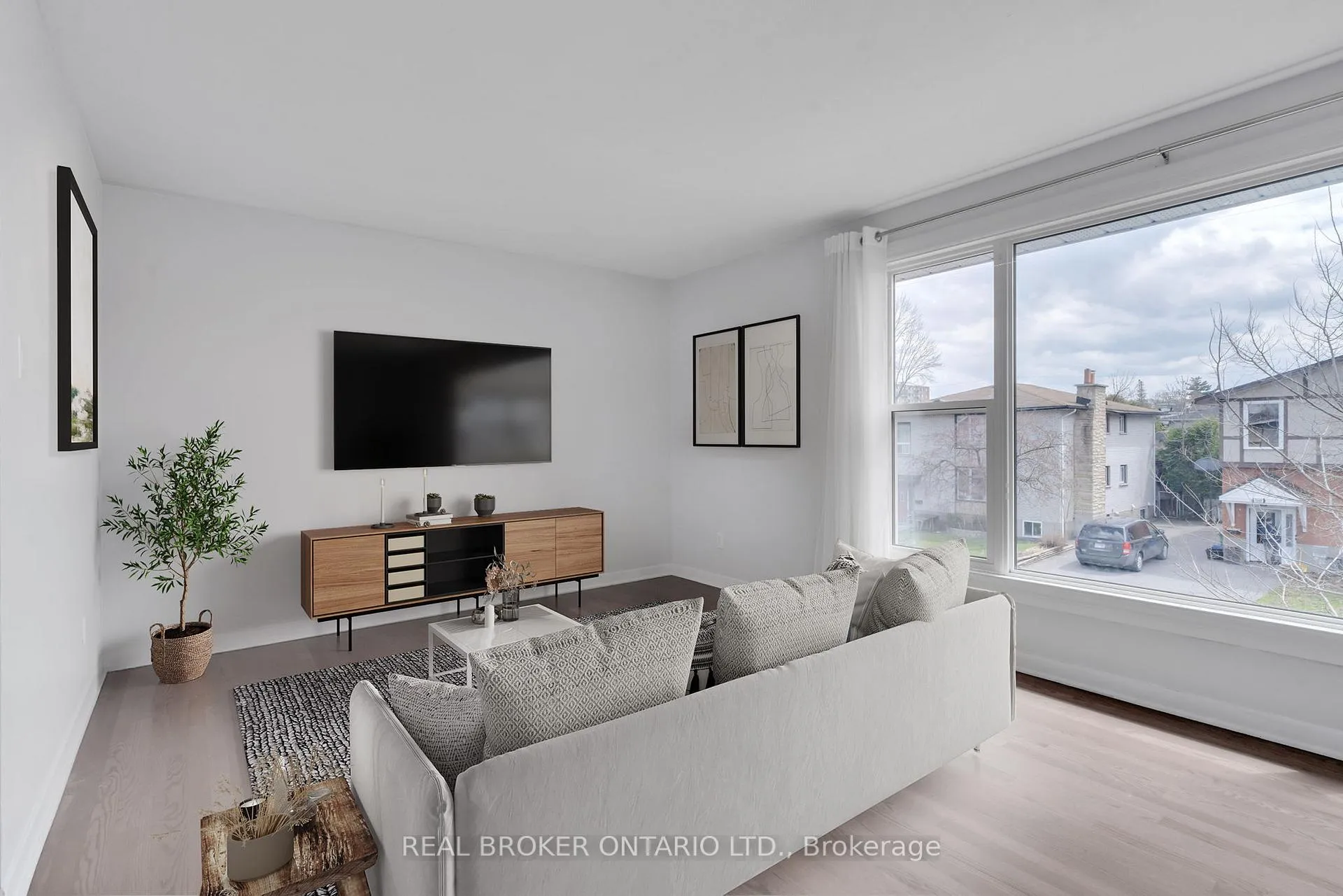 Photo 3 of 2659 Conn Street, Ottawa, Britannia — HOMEH