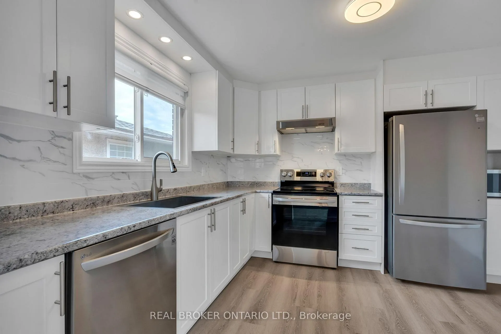 Photo 5 of 2659 Conn Street, Ottawa, Britannia — HOMEH