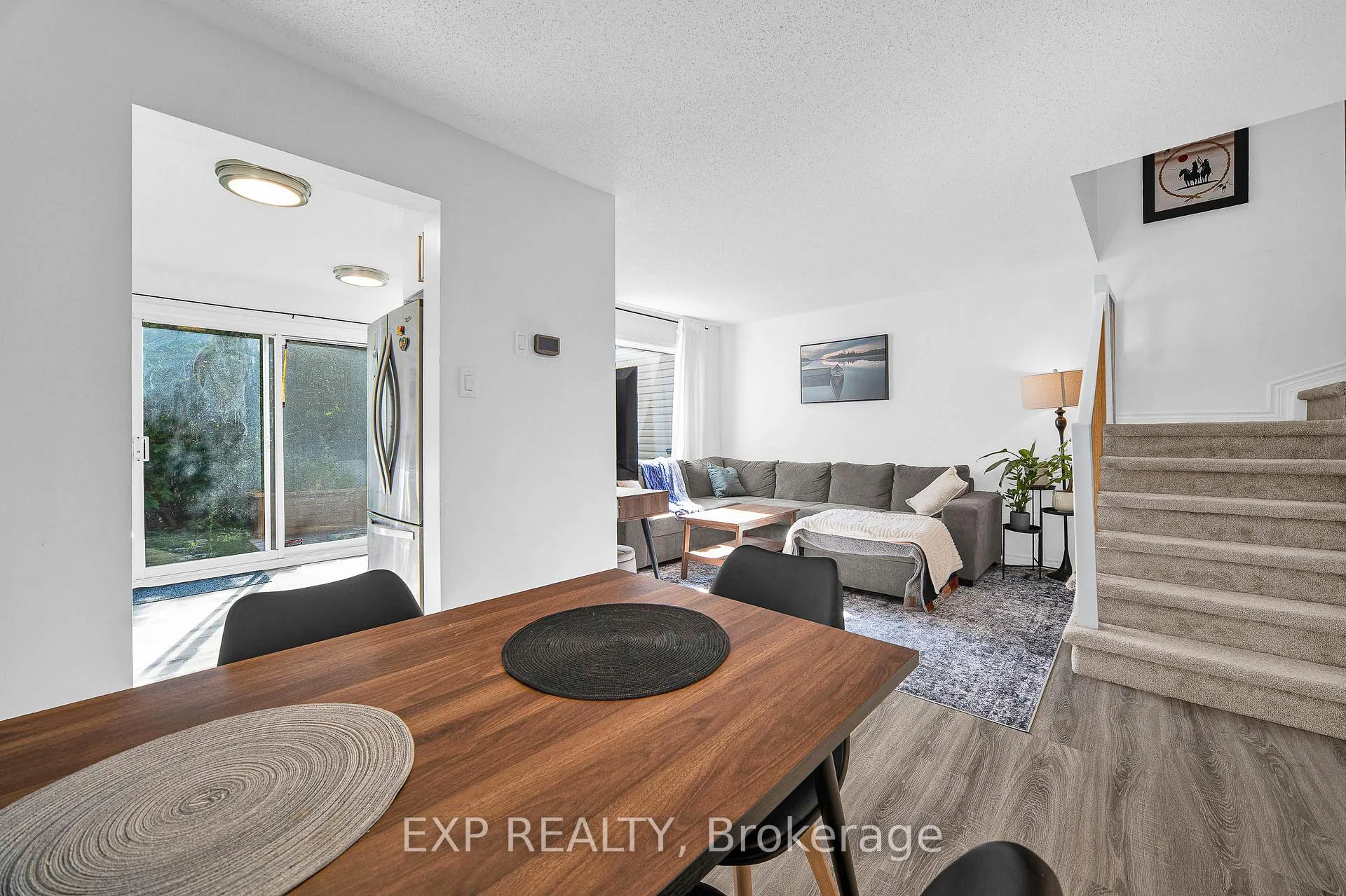 Photo 7 of 313 Stoneway Drive, Ottawa, Barrhaven East — HOMEH