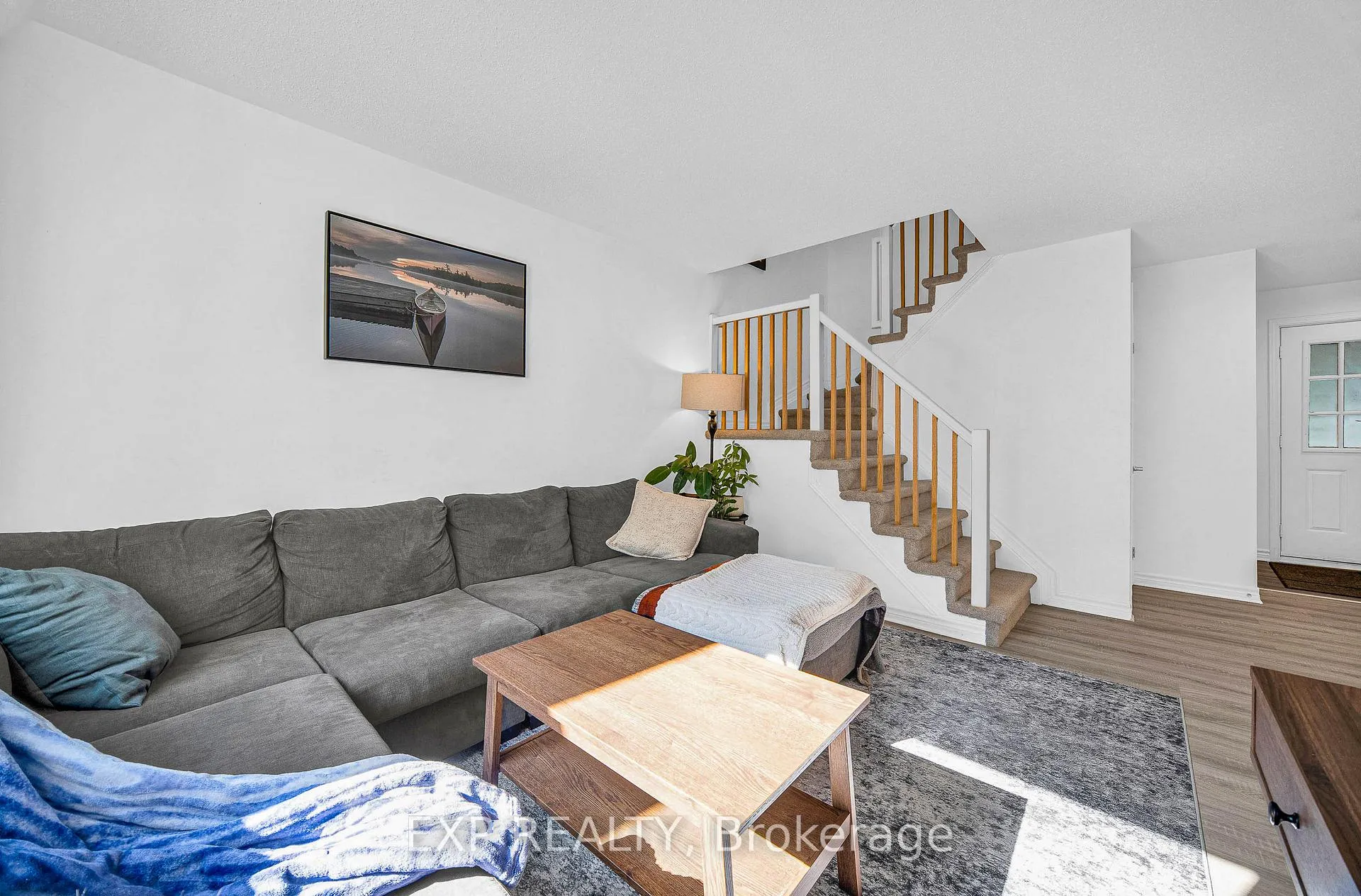 Photo 8 of 313 Stoneway Drive, Ottawa, Barrhaven East — HOMEH