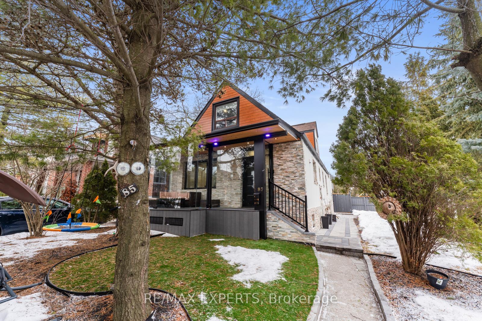 Front of 85 Tiago Avenue