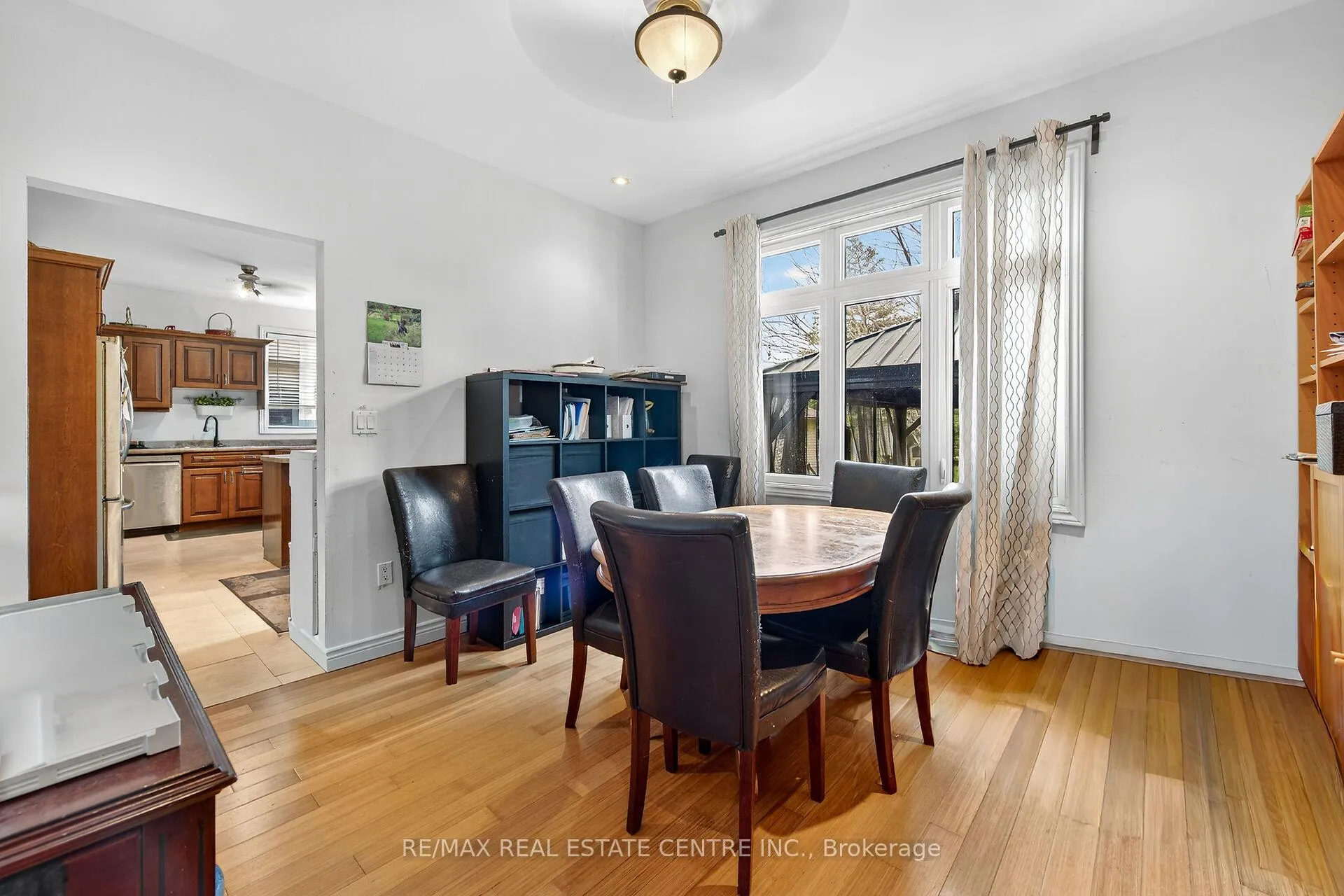 Photo 13 of 1413 Edgewood Road S, Hamilton, Rural Flamborough — HOMEH