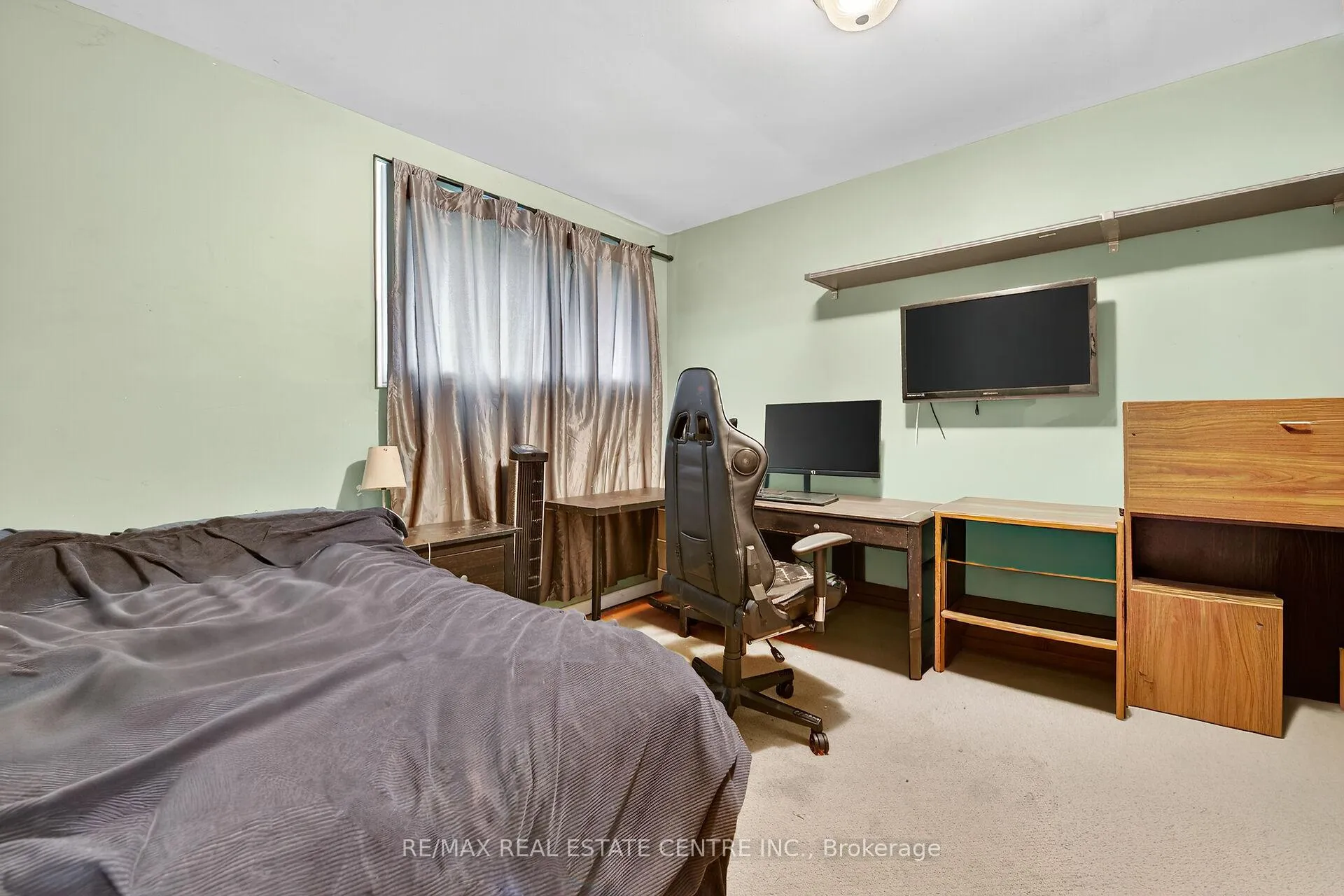 Photo 17 of 1413 Edgewood Road S, Hamilton, Rural Flamborough — HOMEH