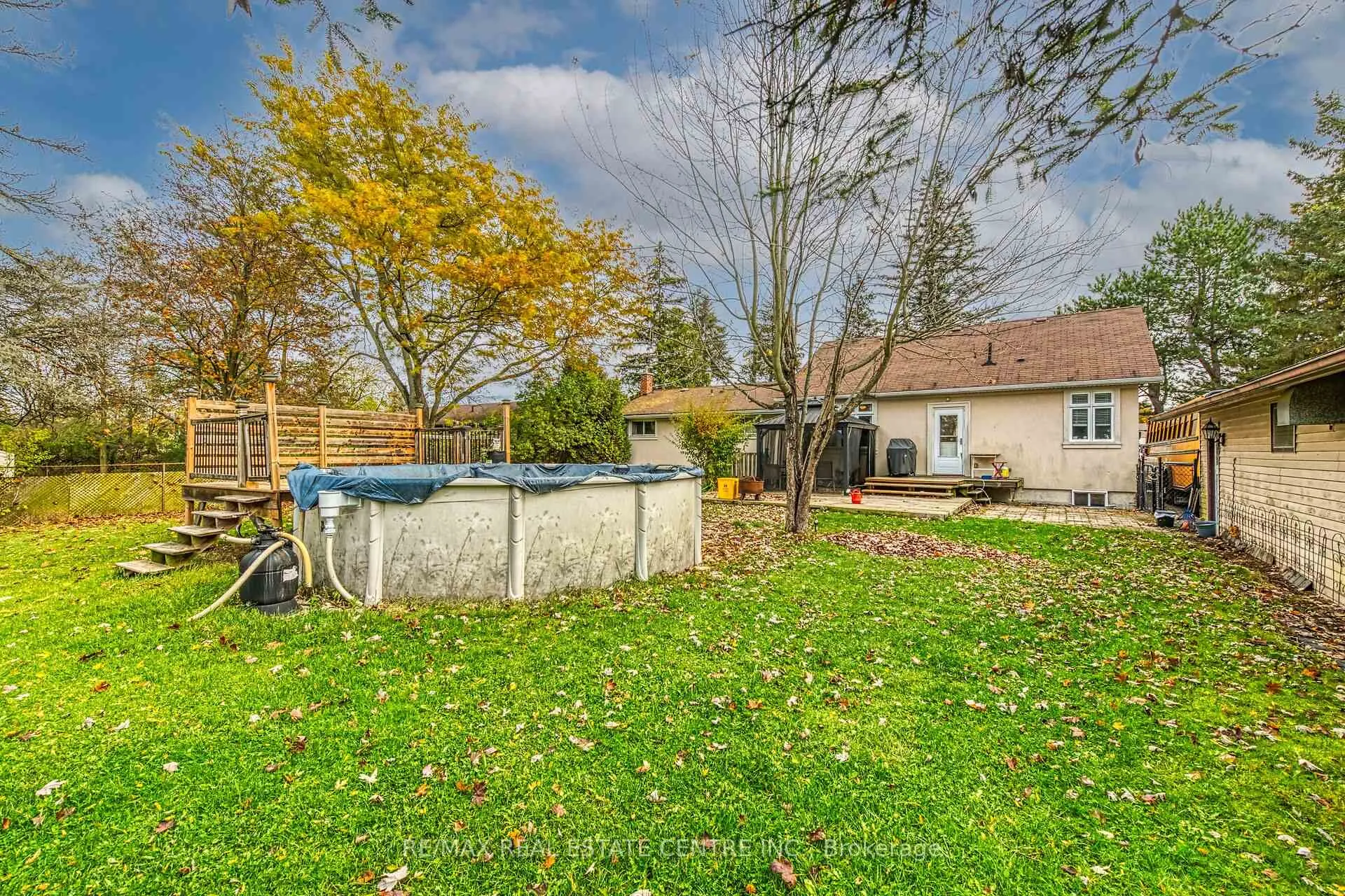 Photo 35 of 1413 Edgewood Road S, Hamilton, Rural Flamborough — HOMEH