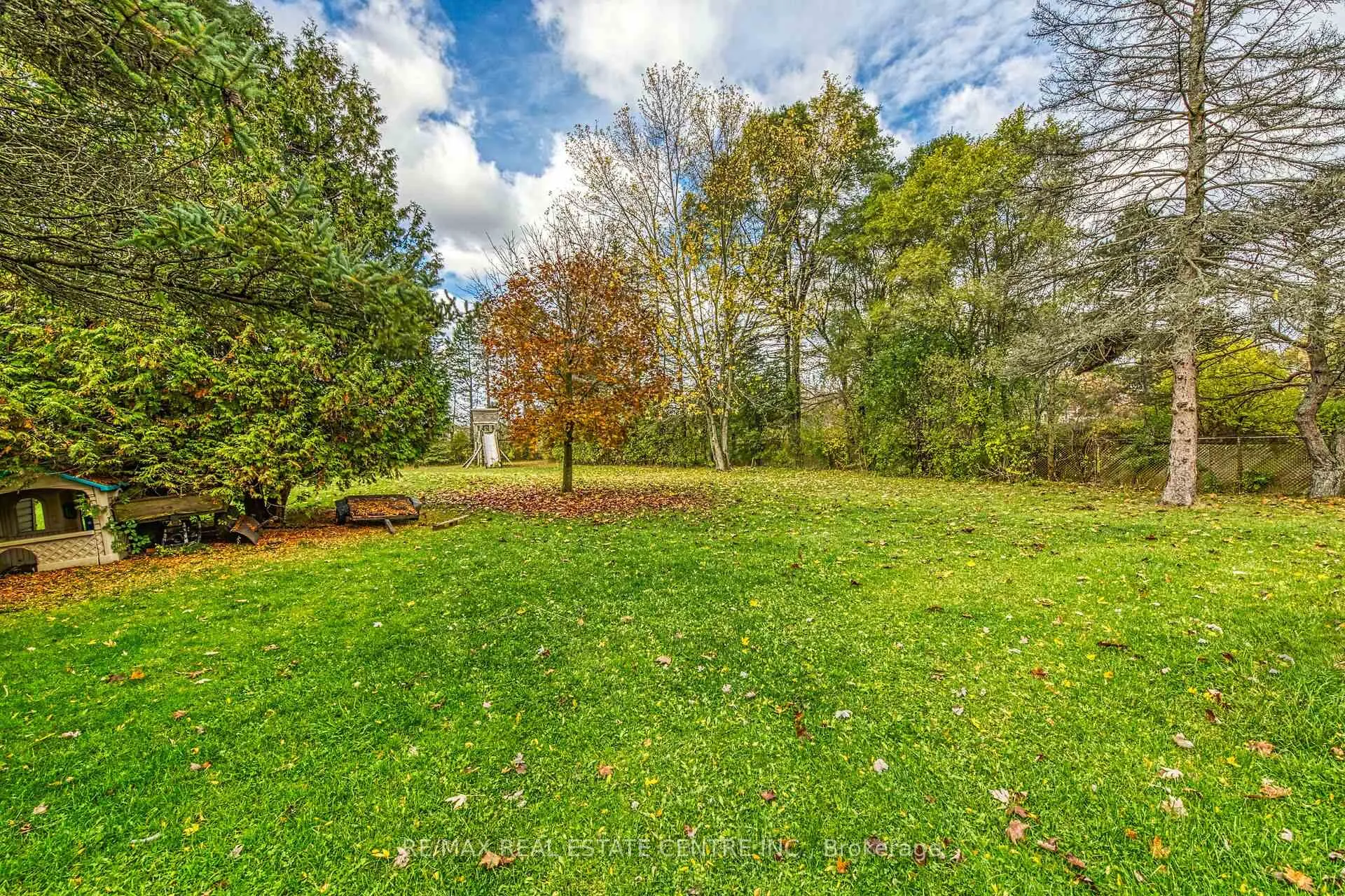 Photo 37 of 1413 Edgewood Road S, Hamilton, Rural Flamborough — HOMEH