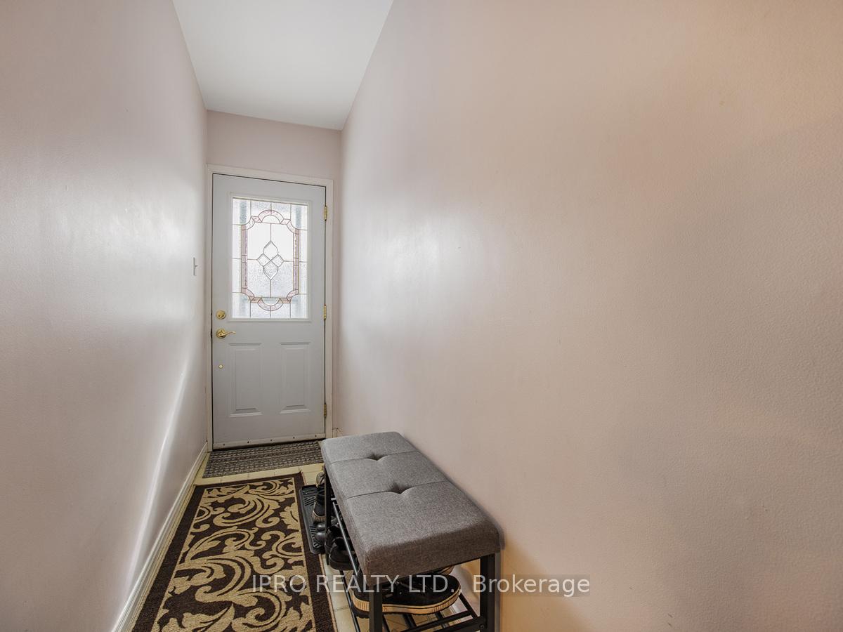 Photo 3 of 180 Sammon Avenue, Toronto, Danforth Village-East York — HOMEH