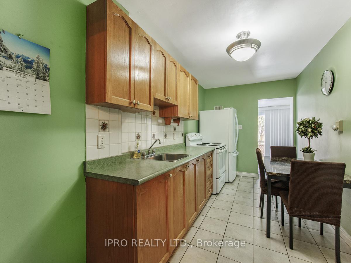 Photo 14 of 180 Sammon Avenue, Toronto, Danforth Village-East York — HOMEH