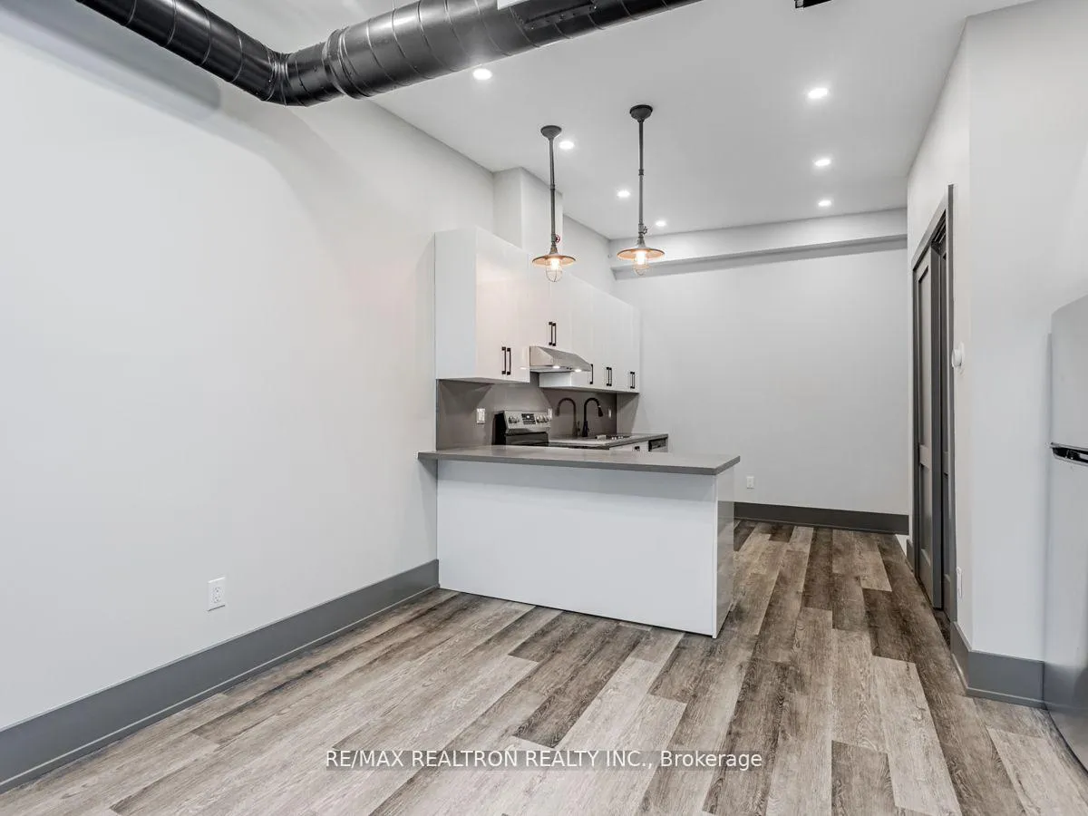 Photo 4 of Unit 3, 205 Main Street, Newmarket, Central Newmarket — HOMEH