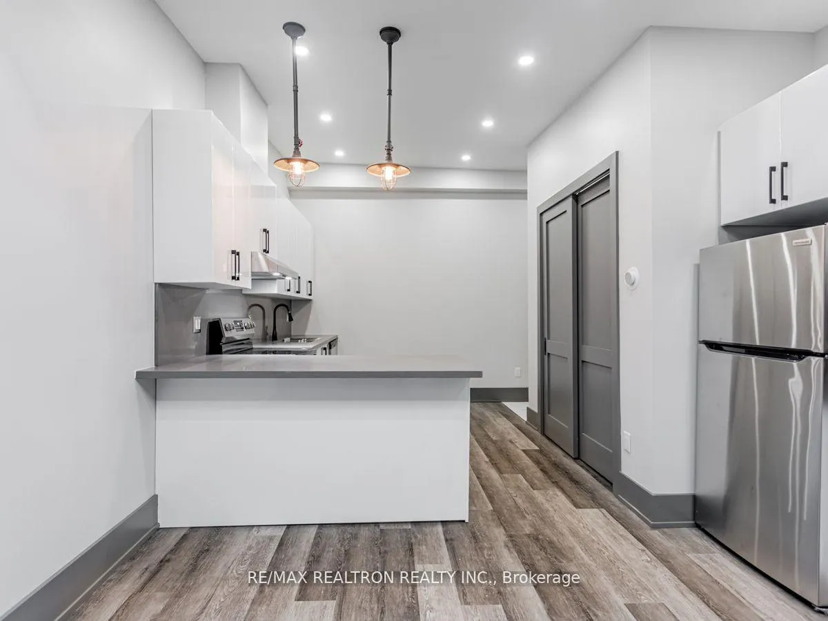 Photo 10 of Unit 3, 205 Main Street, Newmarket, Central Newmarket — HOMEH