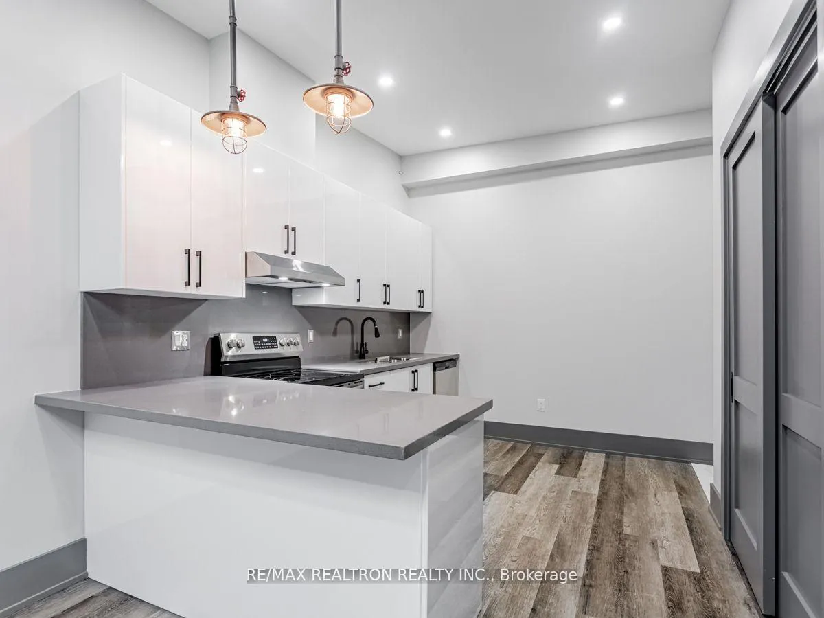 Photo 12 of Unit 3, 205 Main Street, Newmarket, Central Newmarket — HOMEH