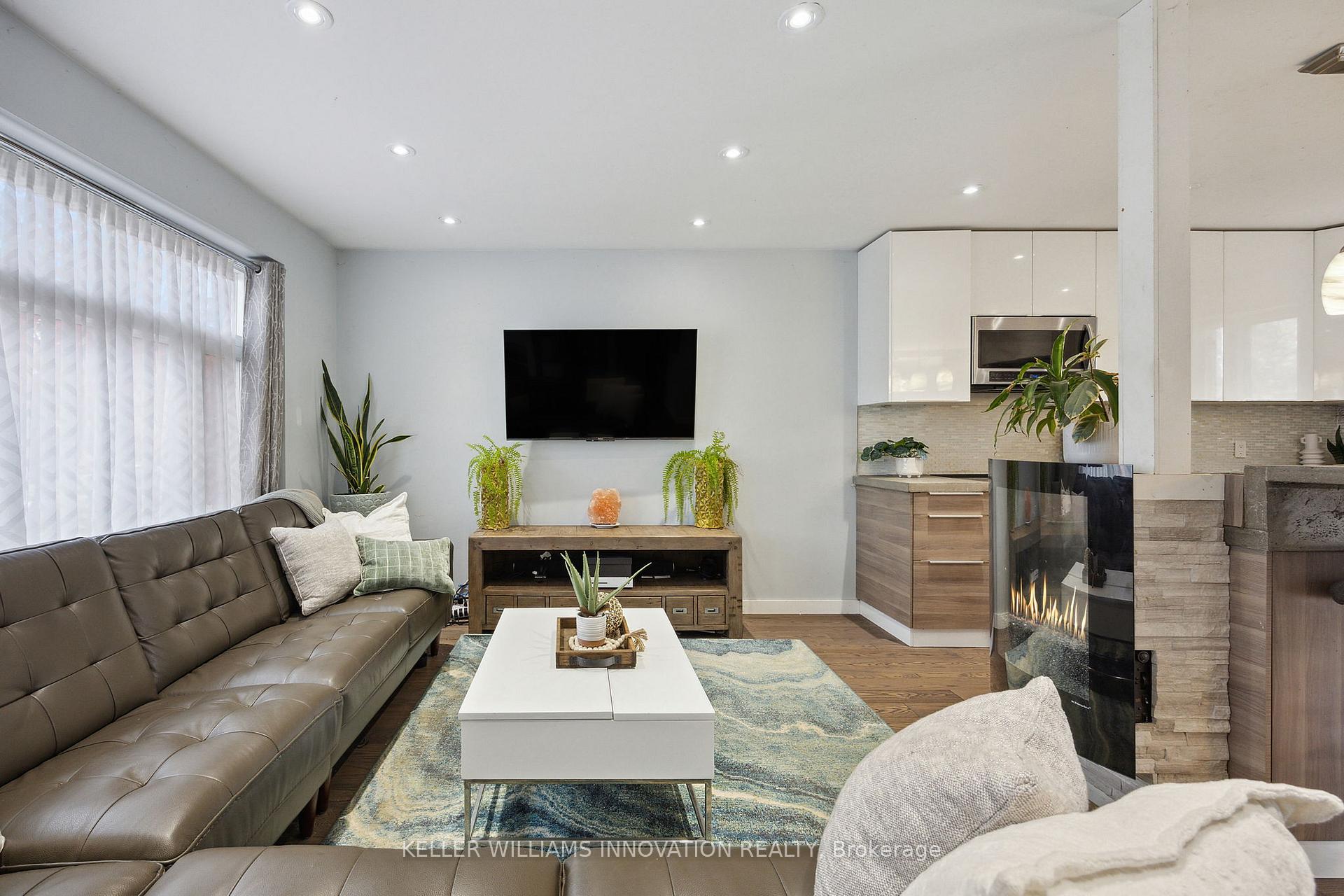 Photo 17 of 76 Phillip Avenue, Scarborough, Birchcliffe-Cliffside — HOMEH
