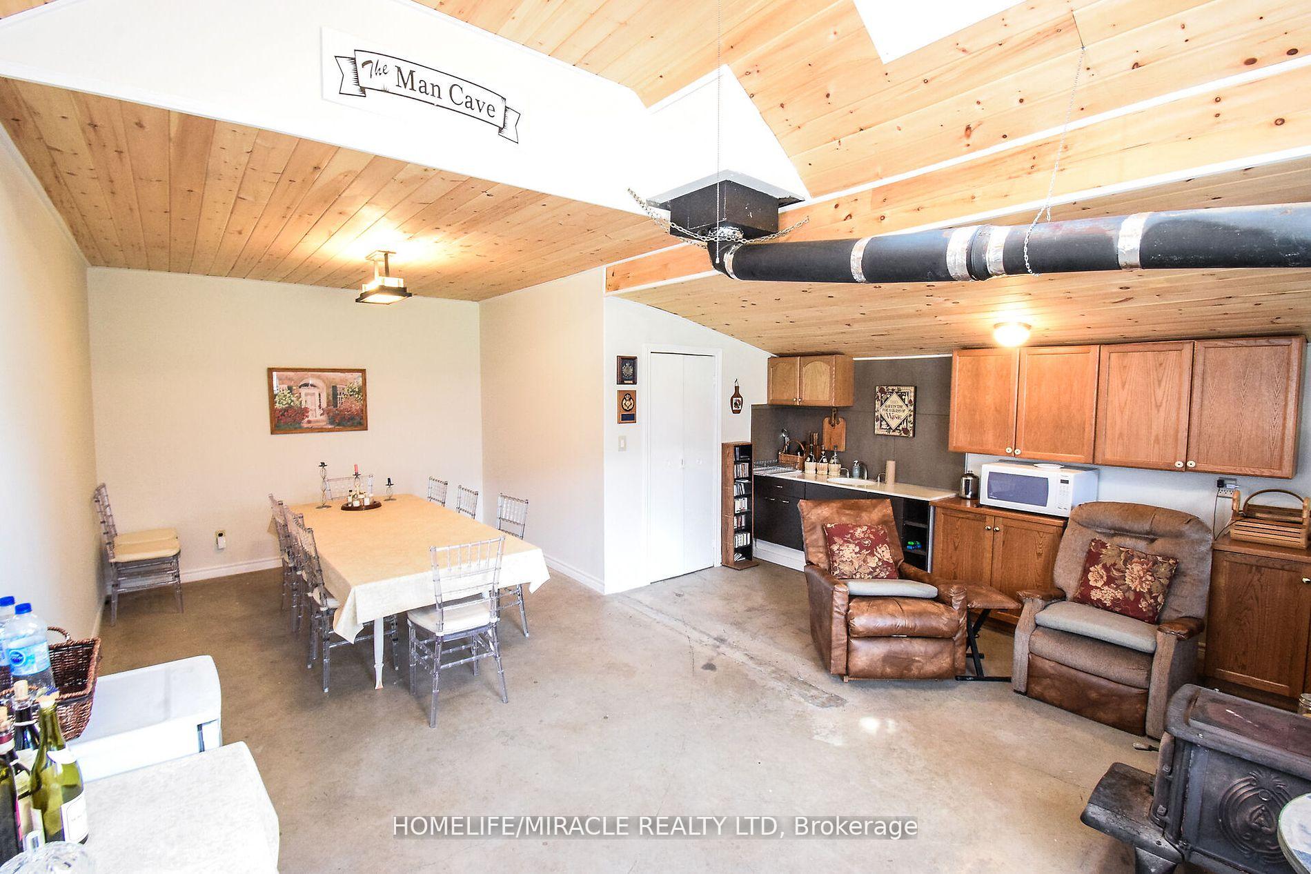 Photo 34 of 1689 Rice Road, Thorold, Cataract Road — HOMEH