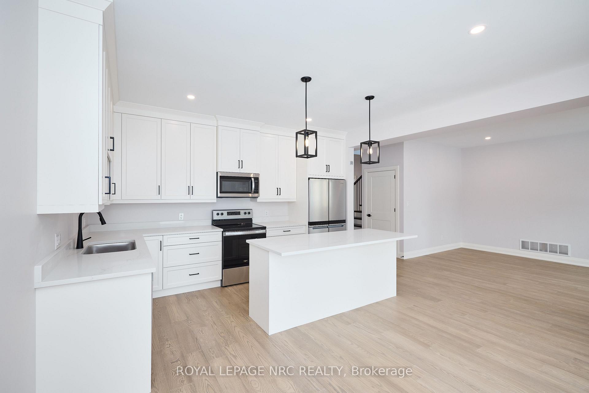 Photo 14 of 155 Hodgkins Avenue, Thorold, Allanburg/Thorold South — HOMEH