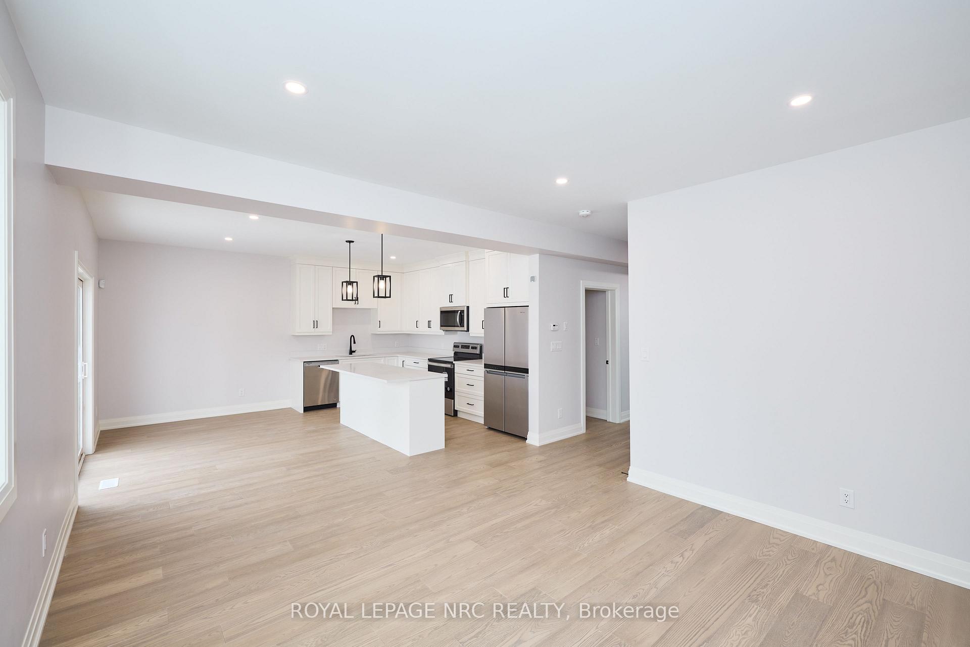 Photo 21 of 155 Hodgkins Avenue, Thorold, Allanburg/Thorold South — HOMEH
