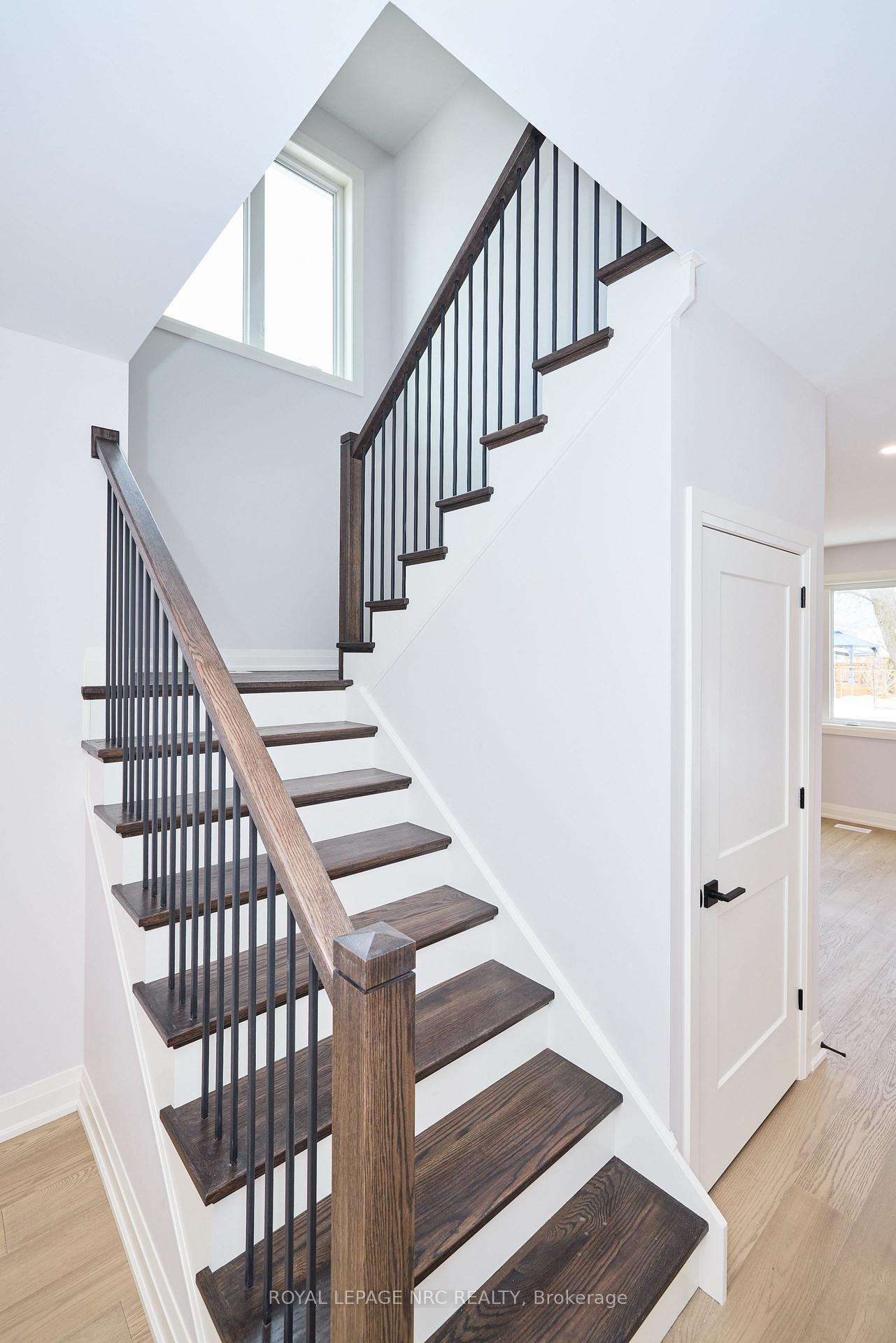Photo 25 of 155 Hodgkins Avenue, Thorold, Allanburg/Thorold South — HOMEH