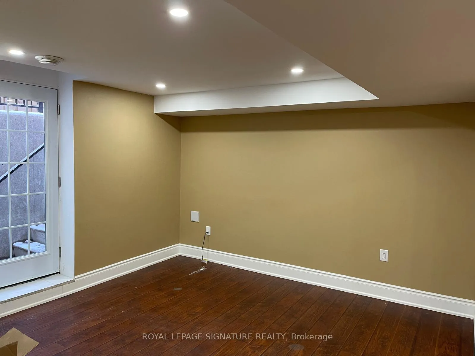 Photo 2 of Unit Bsmt, 5 Mountain Ridge Road, Brampton, Bram West — HOMEH