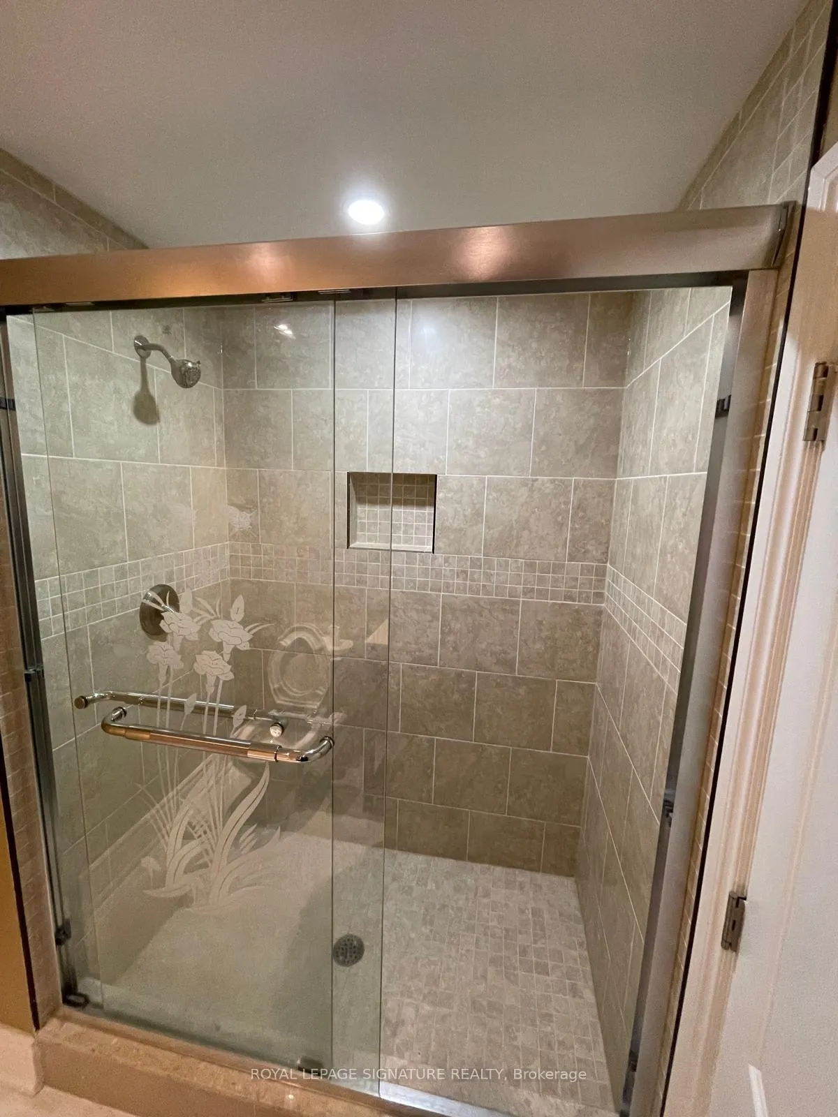 Photo 11 of Unit Bsmt, 5 Mountain Ridge Road, Brampton, Bram West — HOMEH