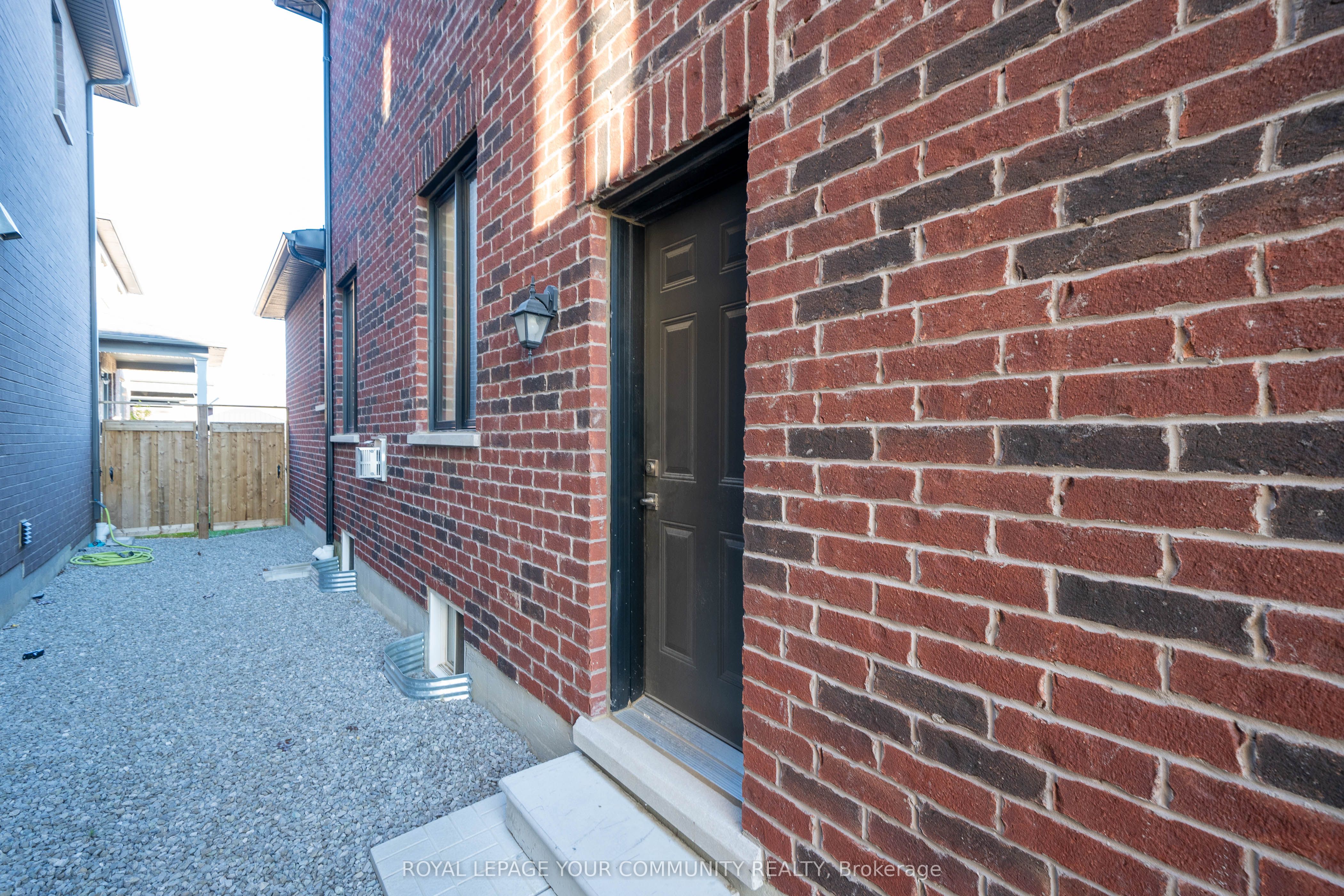 Photo 73 of 64 Deerhaven Crescent, Vaughan, Vellore Village — HOMEH