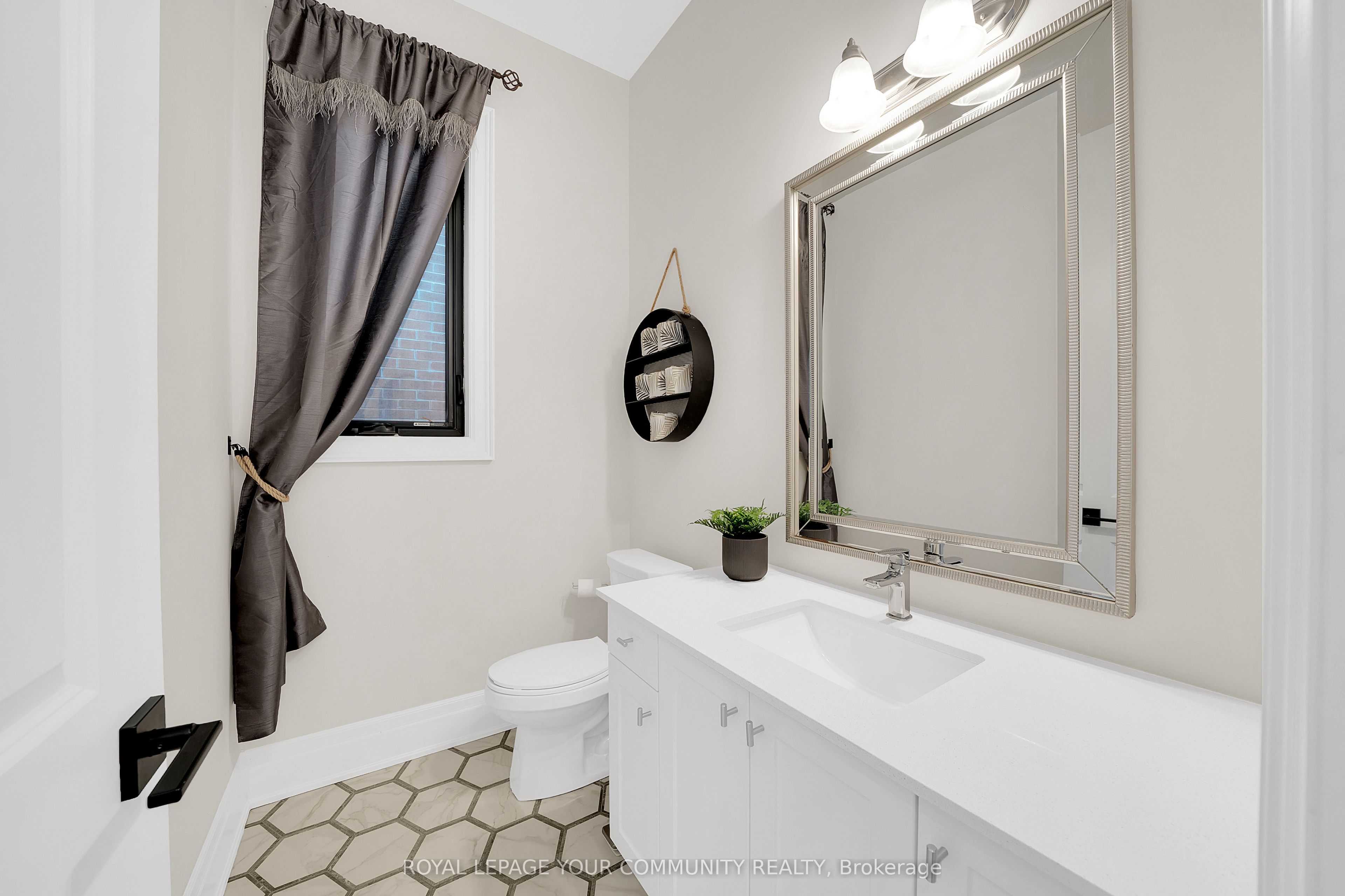 Photo 58 of 64 Deerhaven Crescent, Vaughan, Vellore Village — HOMEH