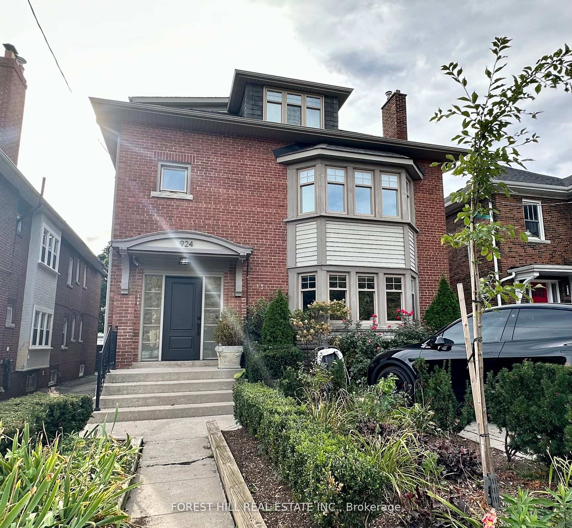 Photo 1 of Unit Lower 2, 924 Avenue Road, Toronto, Forest Hill South — HOMEH
