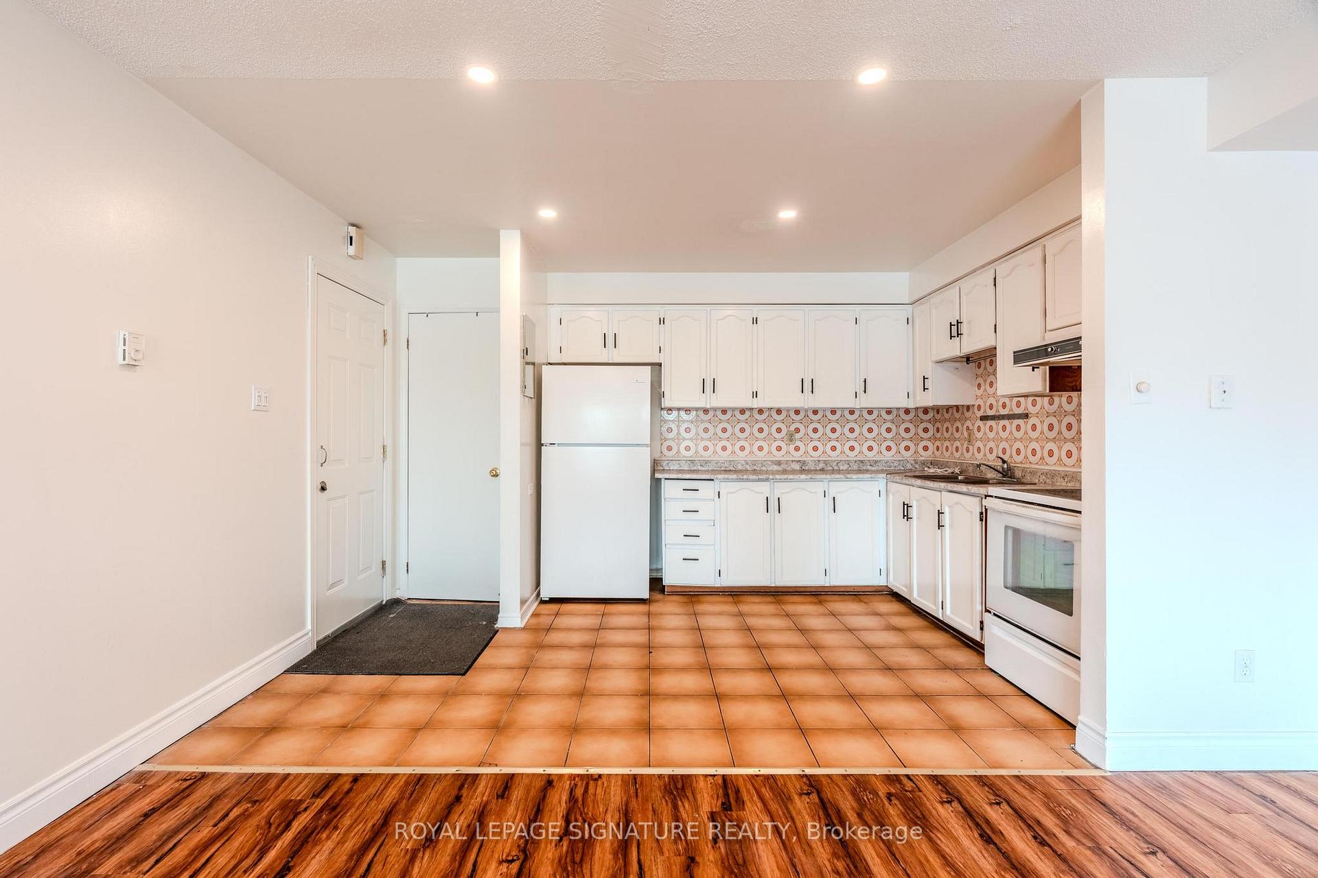 Photo 4 of Unit B, 1541 Dundas Street, Toronto, Little Portugal — HOMEH