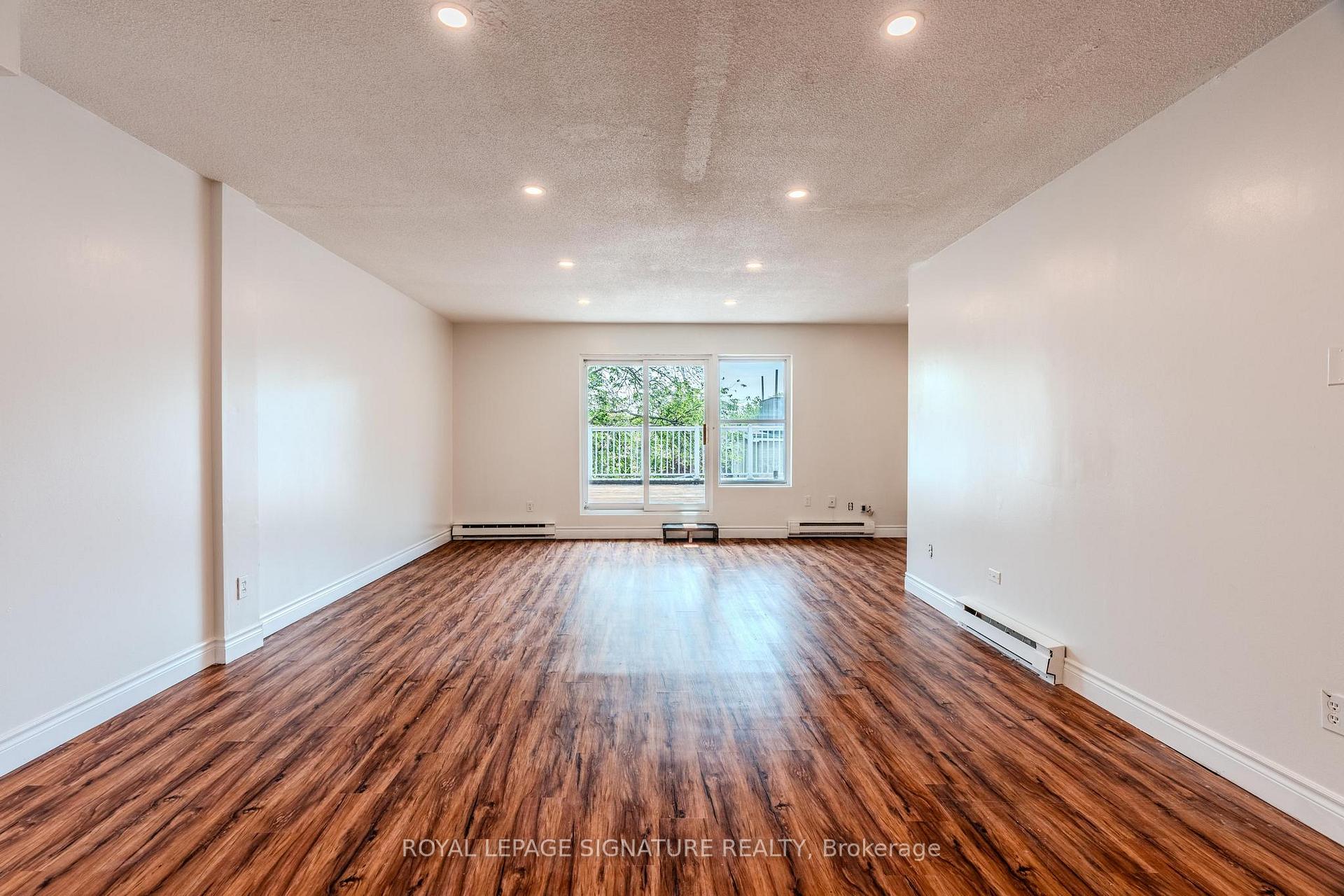 Photo 7 of Unit B, 1541 Dundas Street, Toronto, Little Portugal — HOMEH