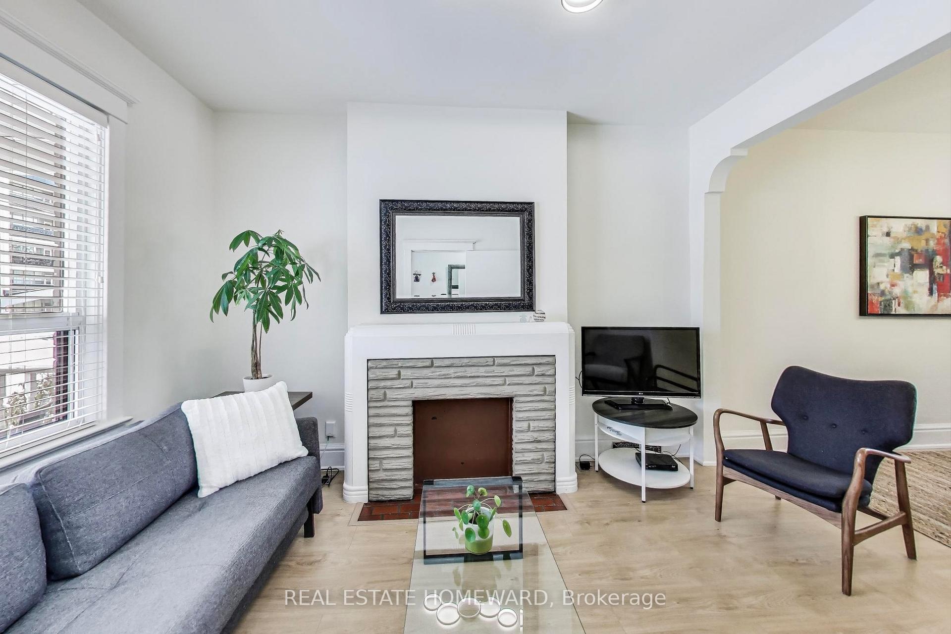 Photo 5 of 36 Eastmount Avenue, Toronto, Playter Estates-Danforth — HOMEH