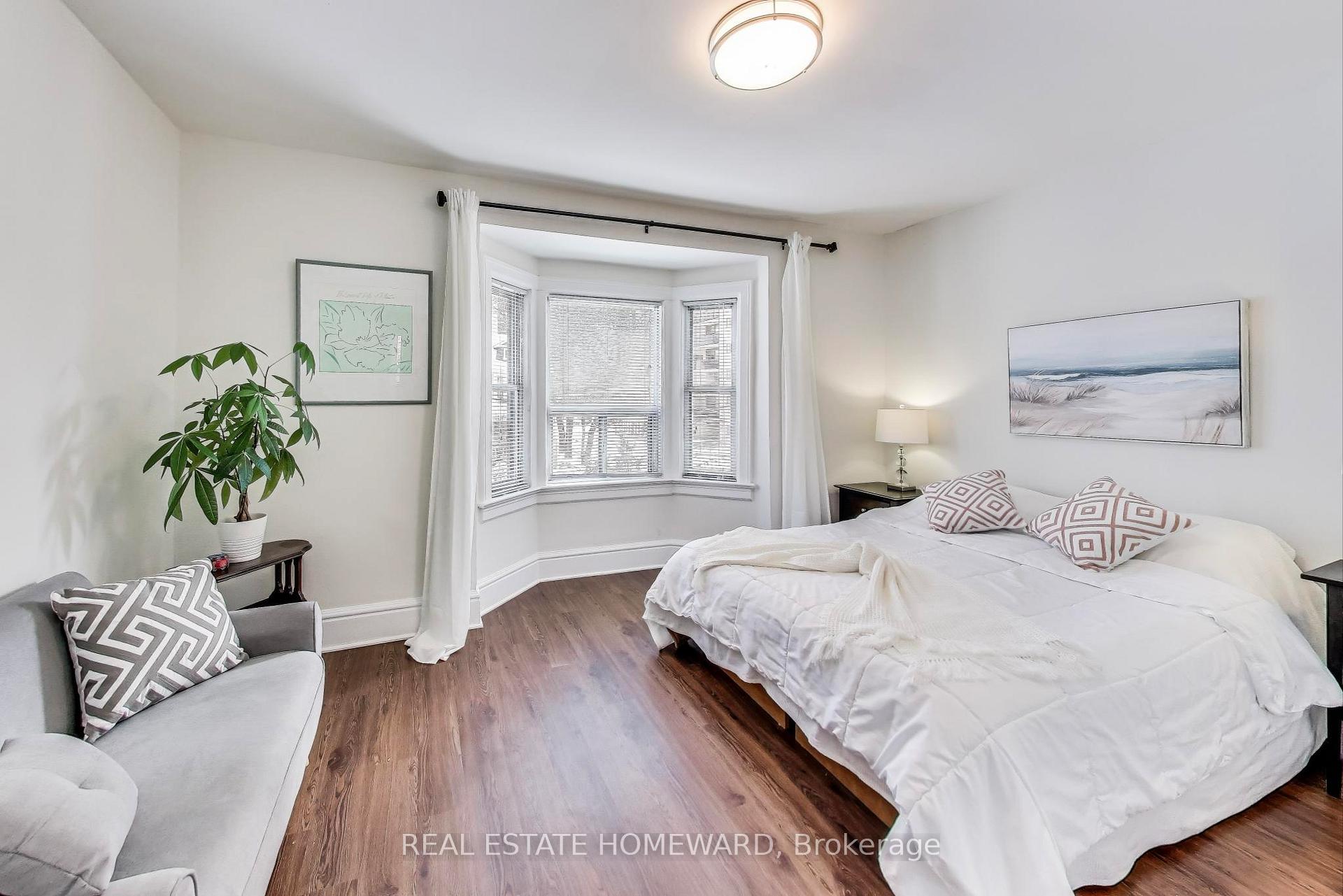Photo 12 of 36 Eastmount Avenue, Toronto, Playter Estates-Danforth — HOMEH