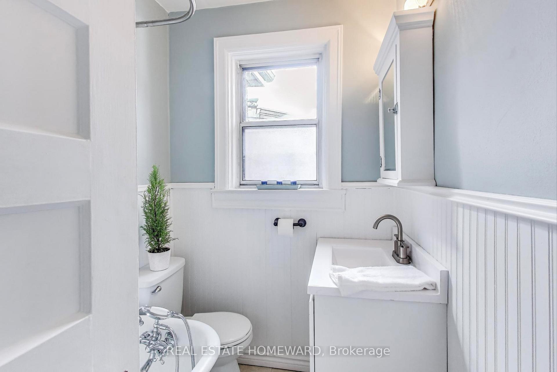 Photo 18 of 36 Eastmount Avenue, Toronto, Playter Estates-Danforth — HOMEH