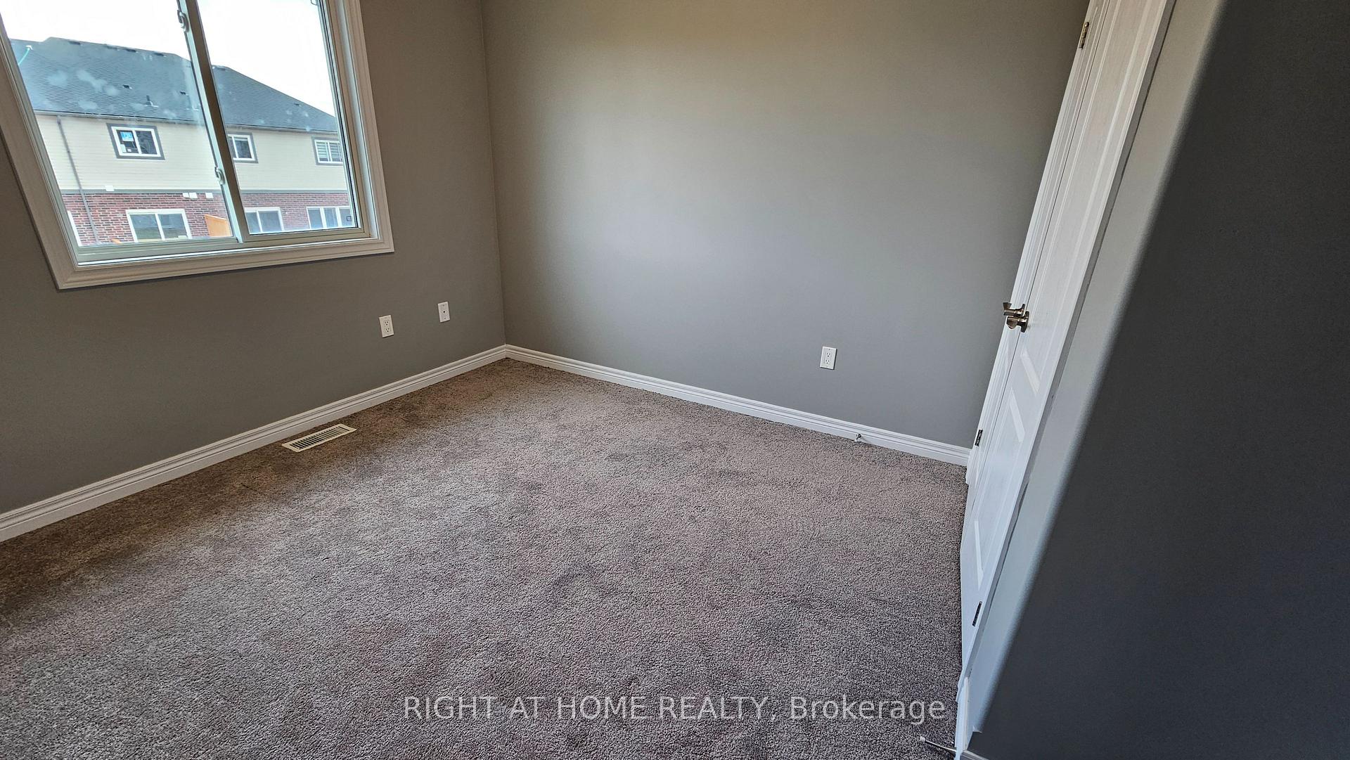 Photo 21 of 35 Bowman Crescent, Thorold, Hurricane/Merrittville — HOMEH