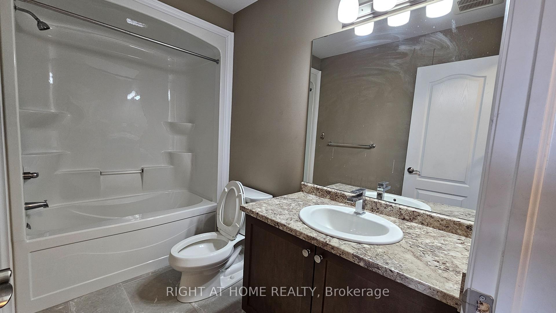 Photo 23 of 35 Bowman Crescent, Thorold, Hurricane/Merrittville — HOMEH