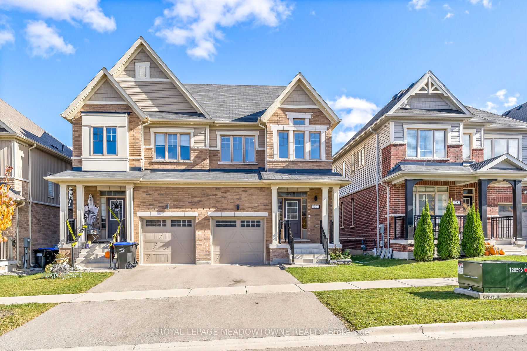 Photo 2 of 29 Donnan Drive, New Tecumseth, Tottenham — HOMEH