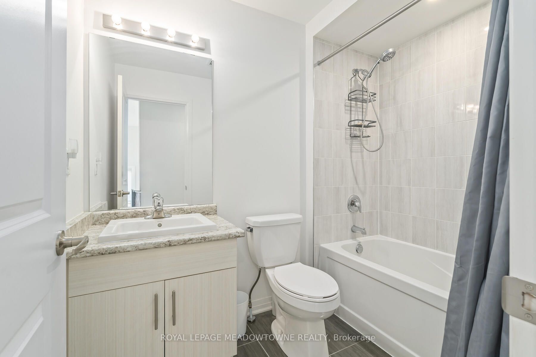 Photo 68 of 29 Donnan Drive, New Tecumseth, Tottenham — HOMEH
