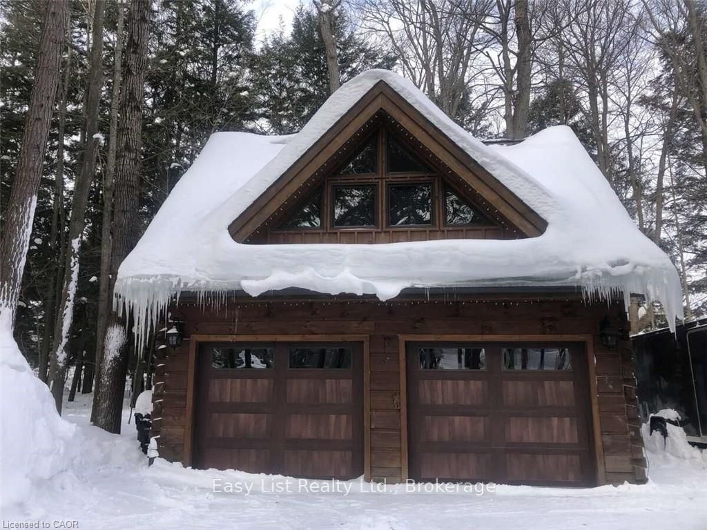 Photo 3 of 122 Greenpoint Road, Tiny, Rural Tiny — HOMEH