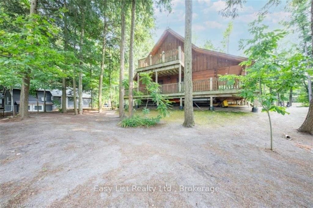 Photo 8 of 122 Greenpoint Road, Tiny, Rural Tiny — HOMEH
