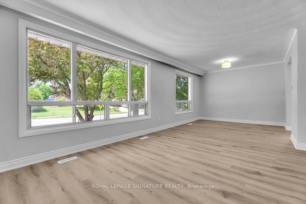 Photo 44 of 47 Aurora Heights Drive, Aurora, Aurora Heights — HOMEH