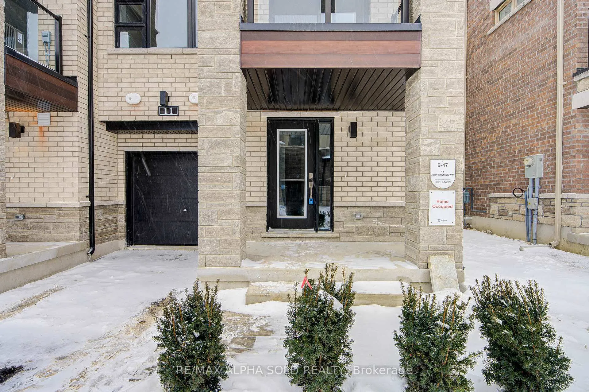 Photo 2 of 11 John Canning Way, Markham, Unionville — HOMEH
