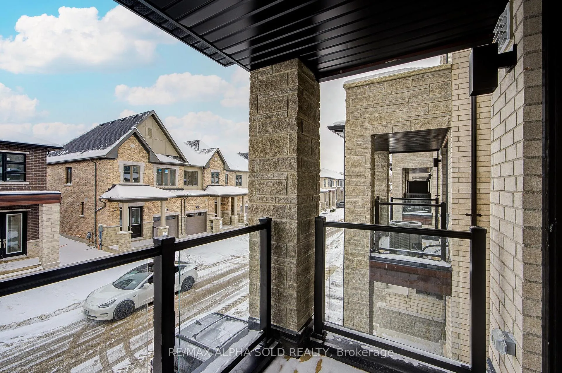 Photo 23 of 11 John Canning Way, Markham, Unionville — HOMEH
