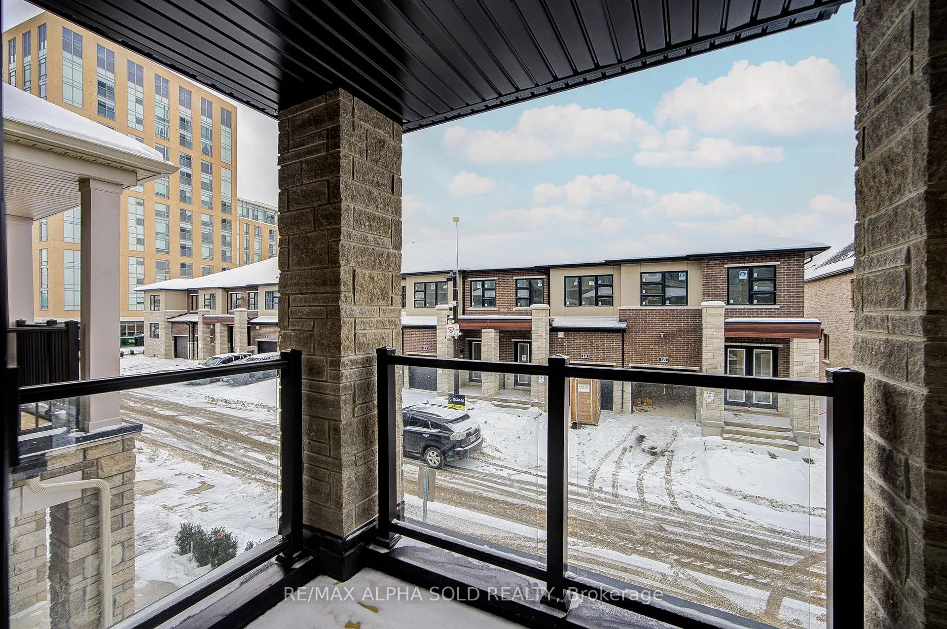 Photo 24 of 11 John Canning Way, Markham, Unionville — HOMEH
