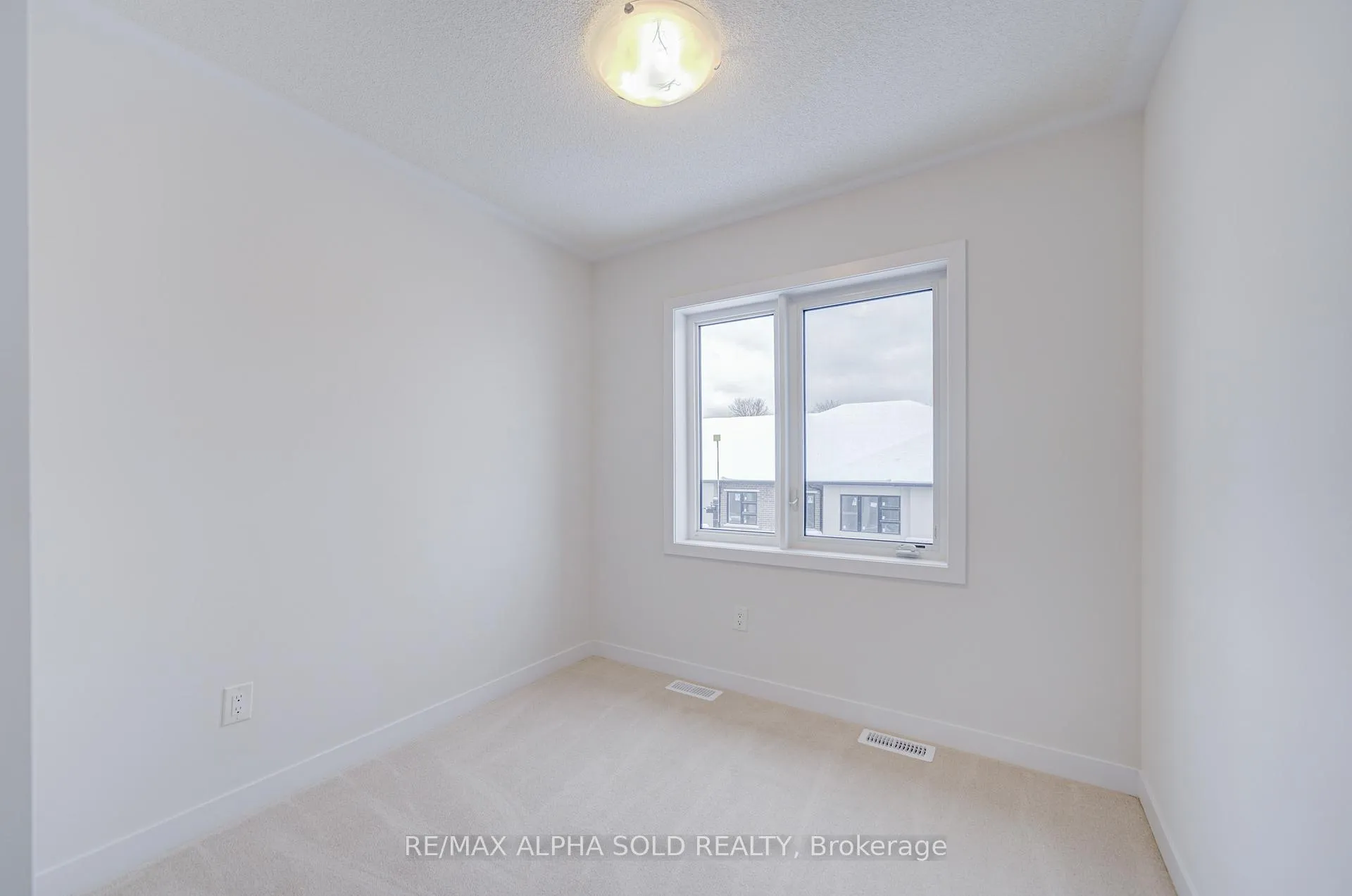 Photo 27 of 11 John Canning Way, Markham, Unionville — HOMEH