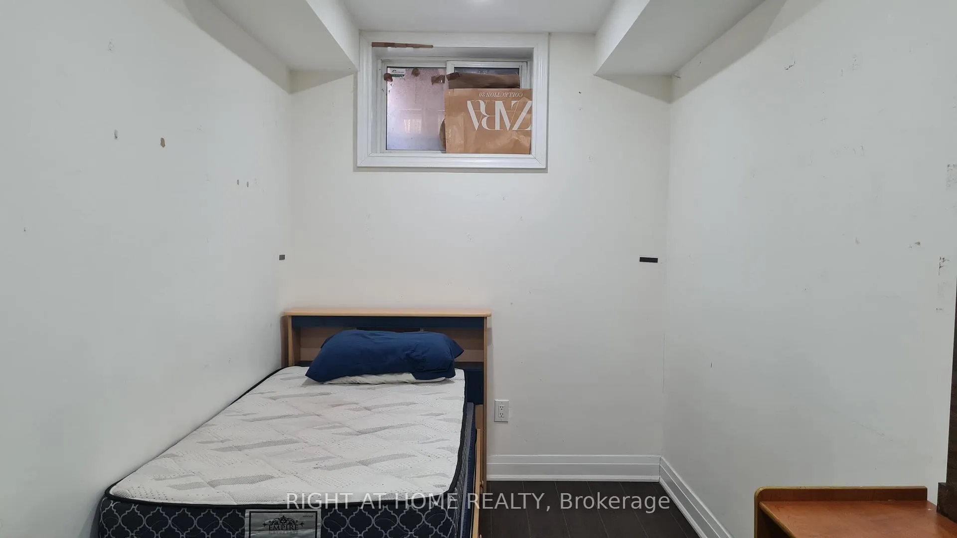 Photo 7 of Unit Room A, 10 Emmott Avenue, Scarborough, Oakridge — HOMEH