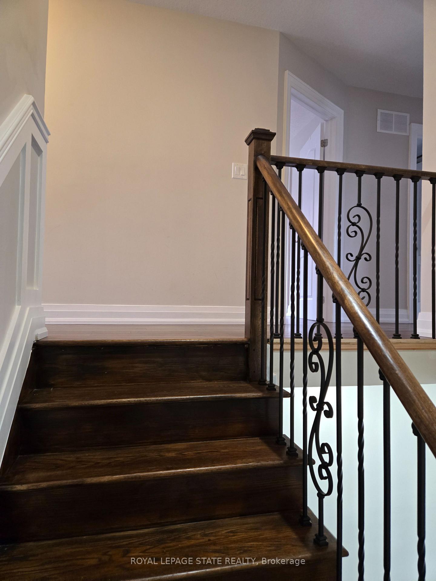 Photo 10 of 40 Vaughn Drive, Thorold, Hurricane/Merrittville — HOMEH