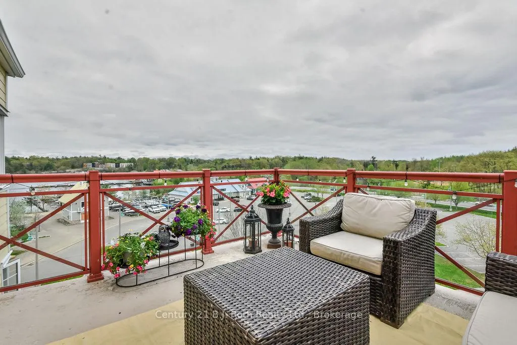 Photo 44 of Unit 507, 110 Steamship Bay Road, Gravenhurst, Muskoka (S) — HOMEH
